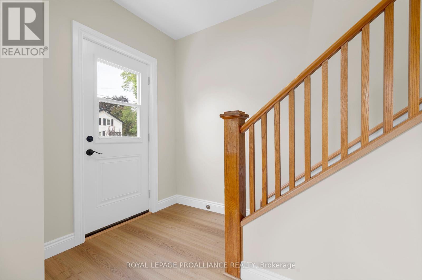 












27 MAPLEWOOD AVENUE

,
Brighton,




Ontario
K0K1H0

