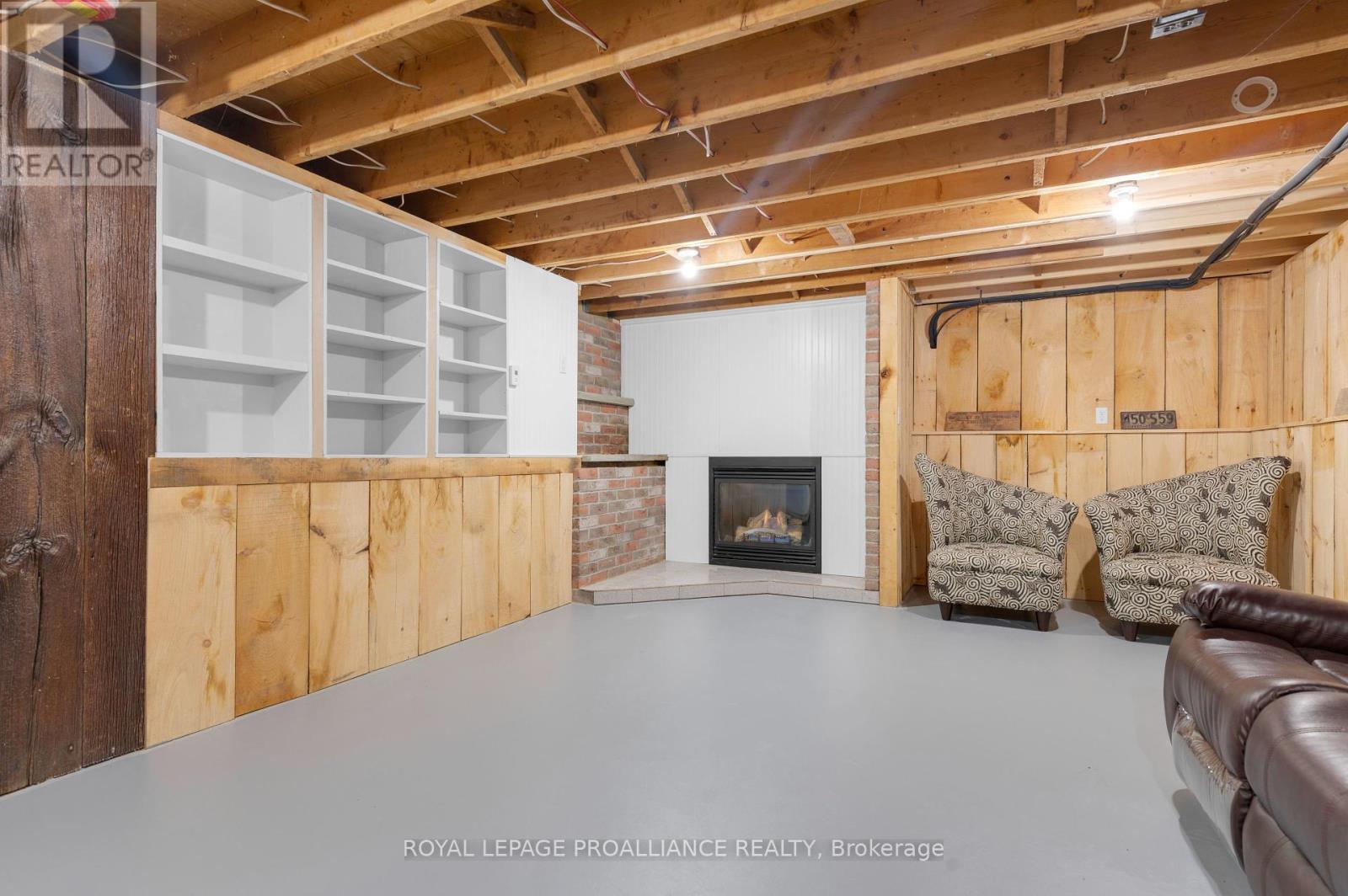 












27 MAPLEWOOD AVENUE

,
Brighton,




Ontario
K0K1H0

