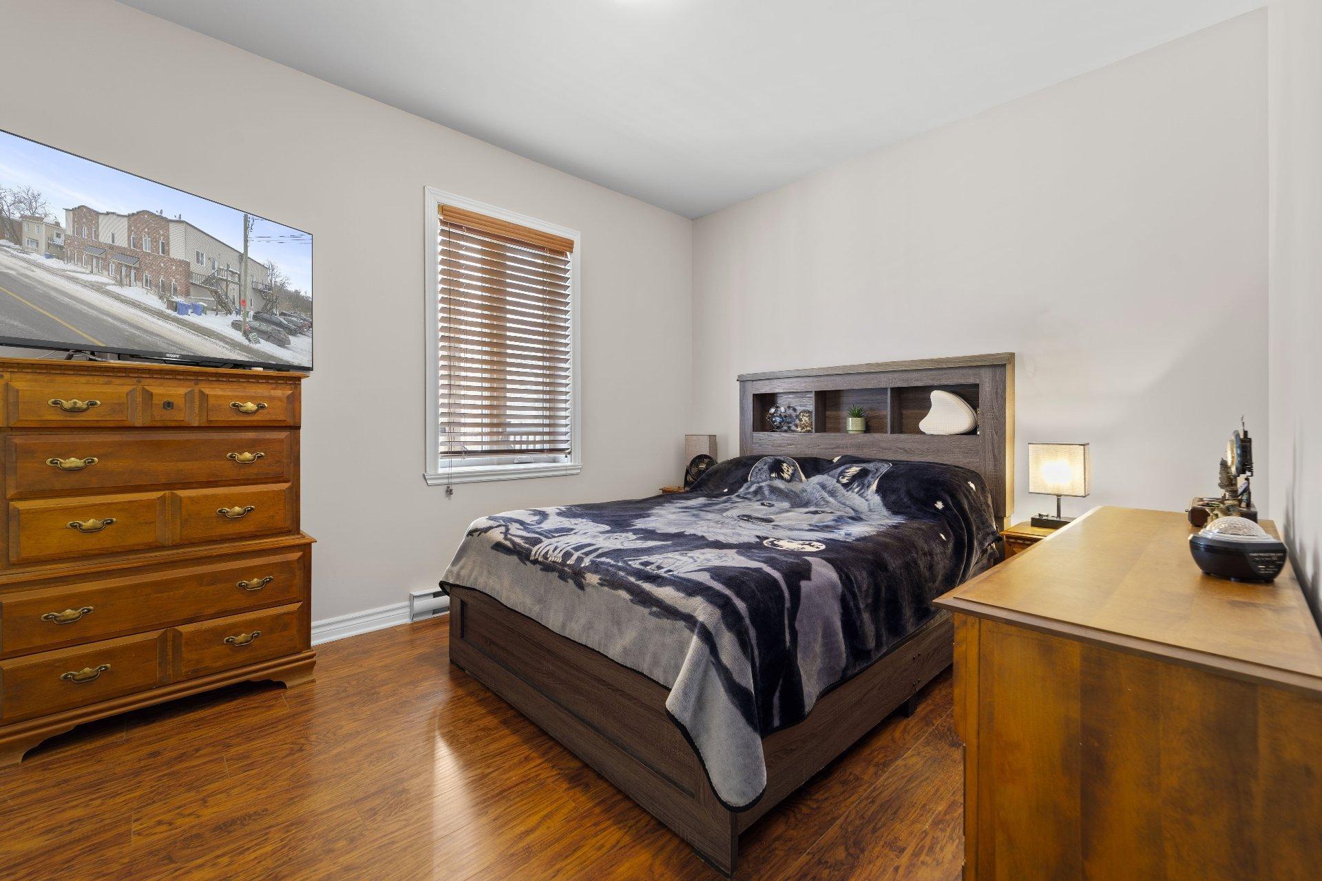 









253

 - 263


Rue Principale

,
Grenville,




QC
J0V1J0

