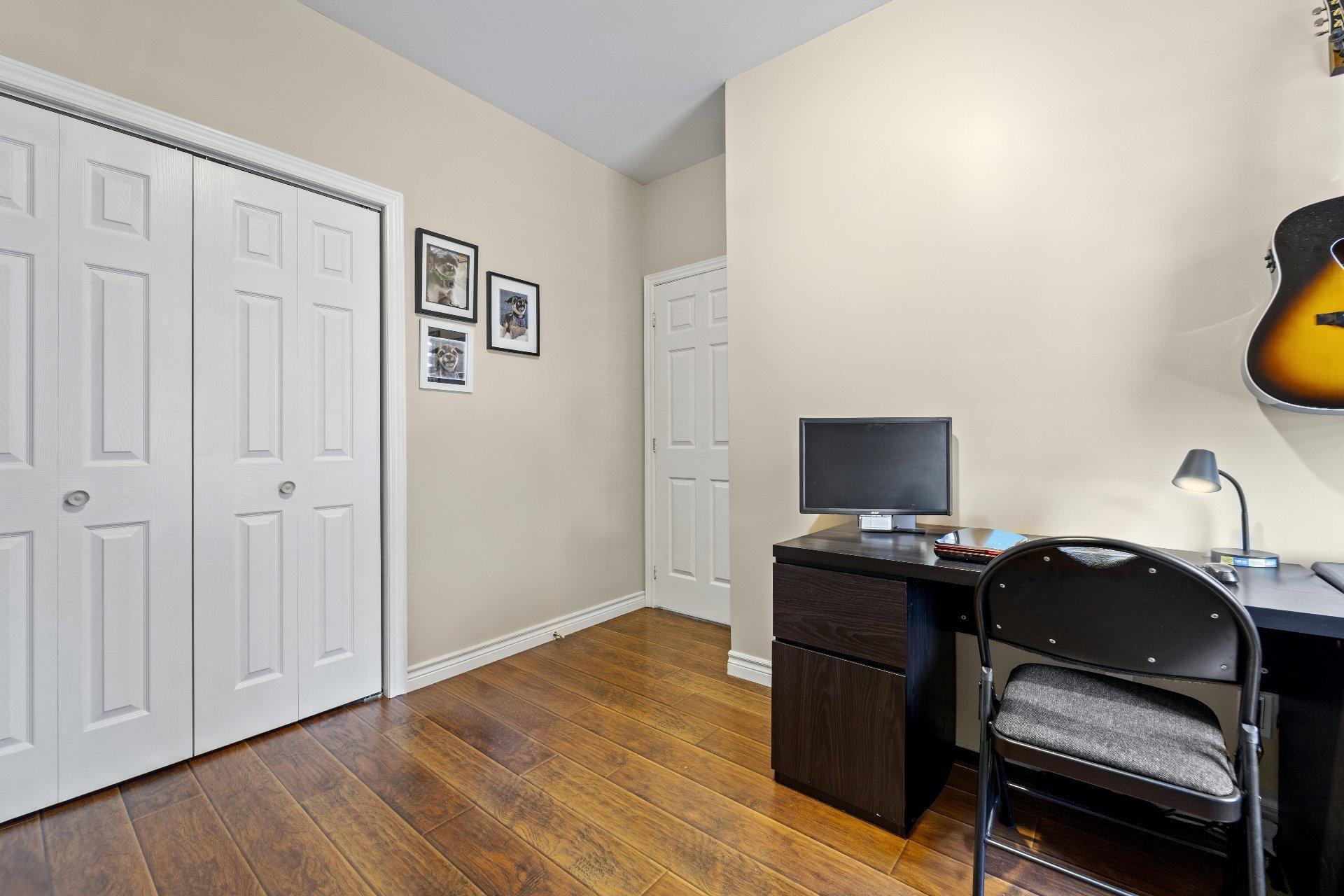 









253

 - 263


Rue Principale

,
Grenville,




QC
J0V1J0

