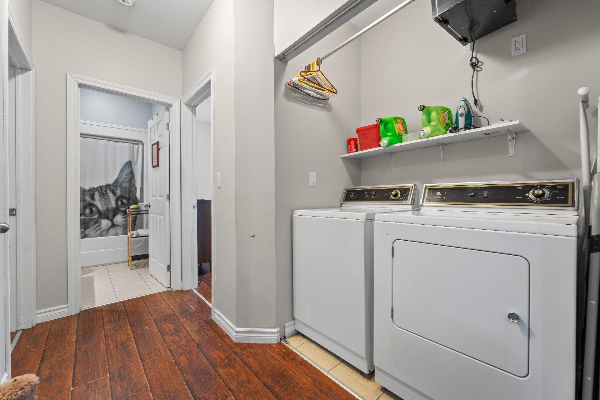 









253

 - 263


Rue Principale

,
Grenville,




QC
J0V1J0

