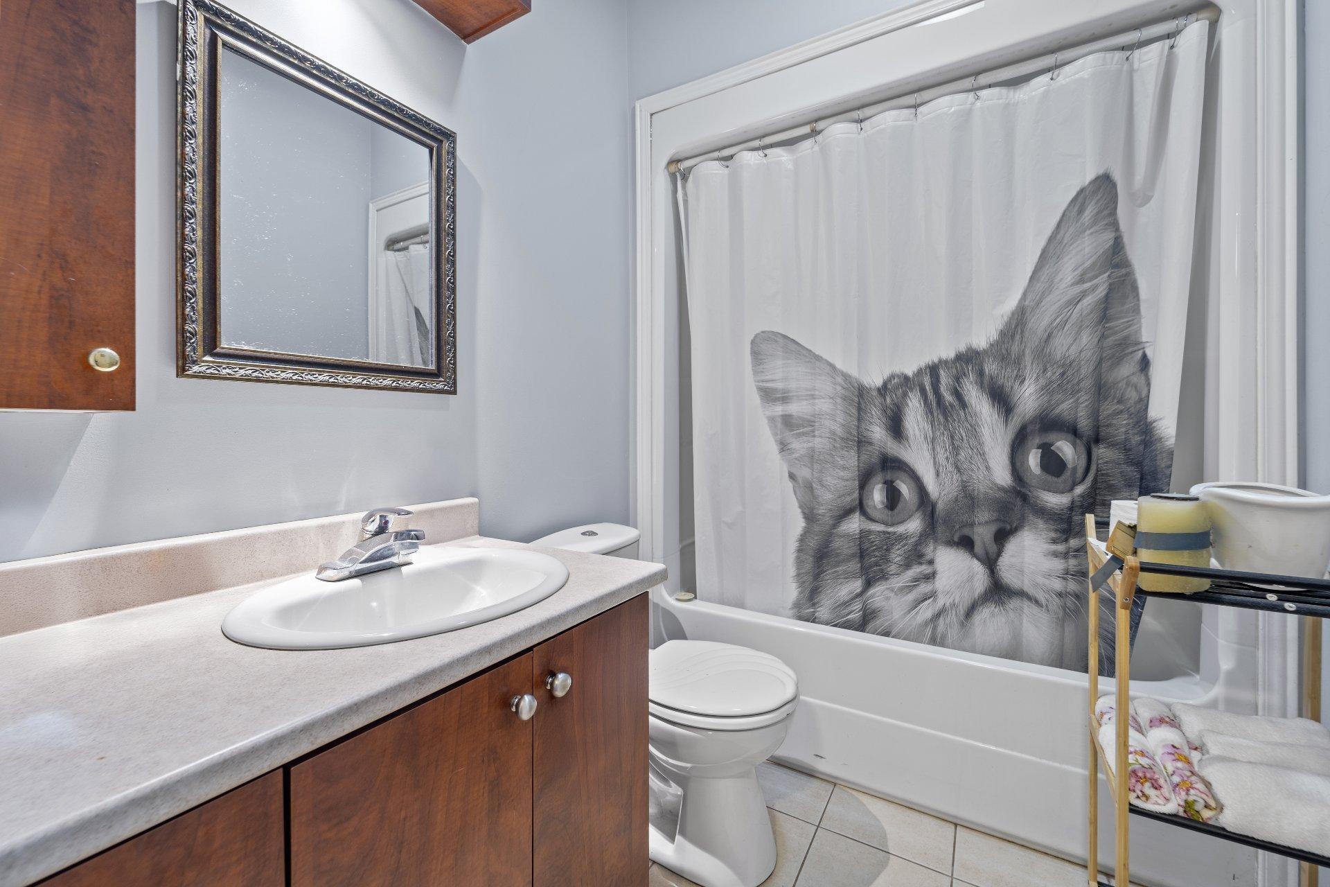 









253

 - 263


Rue Principale

,
Grenville,




QC
J0V1J0

