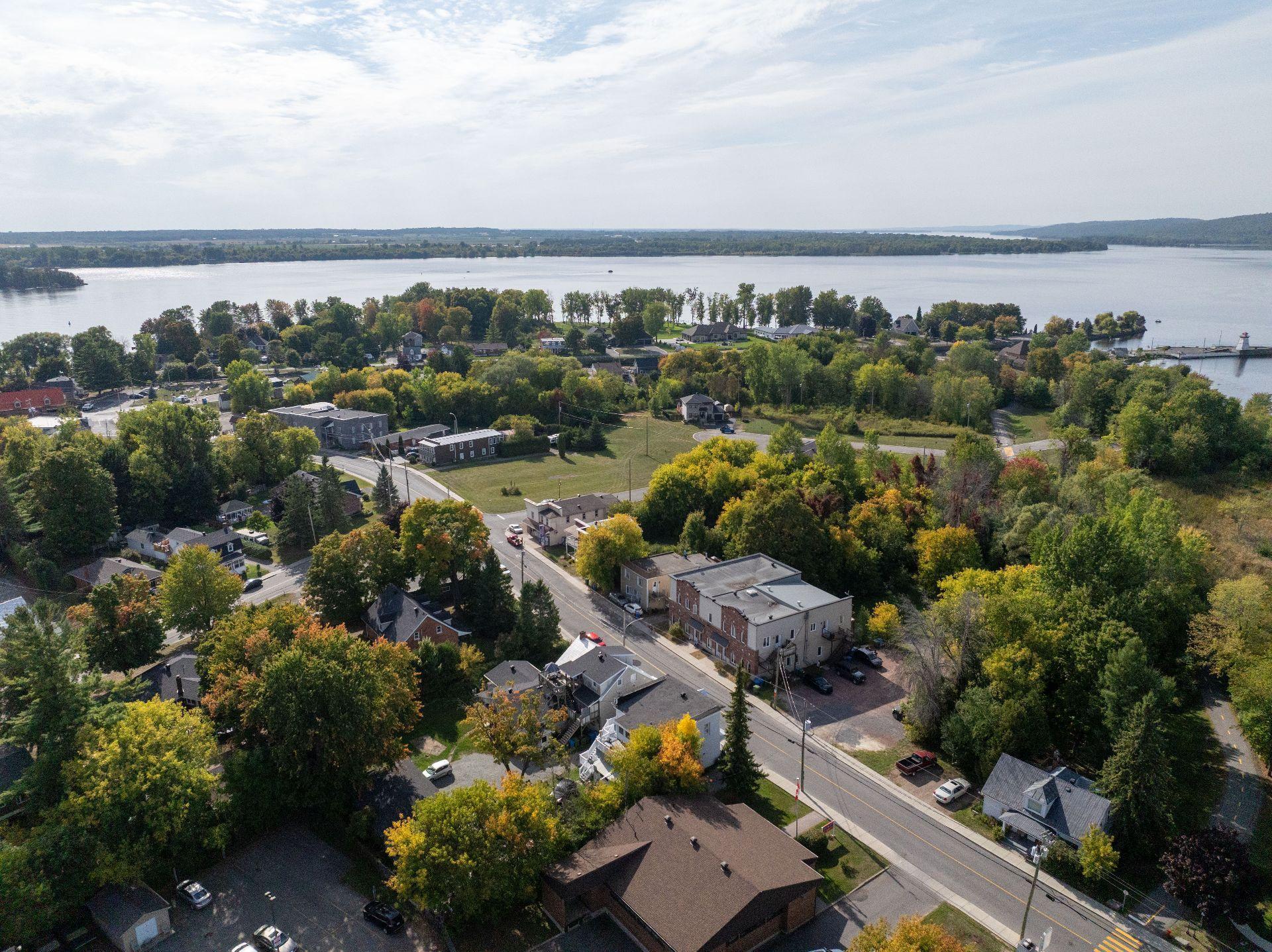 









253

 - 263


Rue Principale

,
Grenville,




QC
J0V1J0

