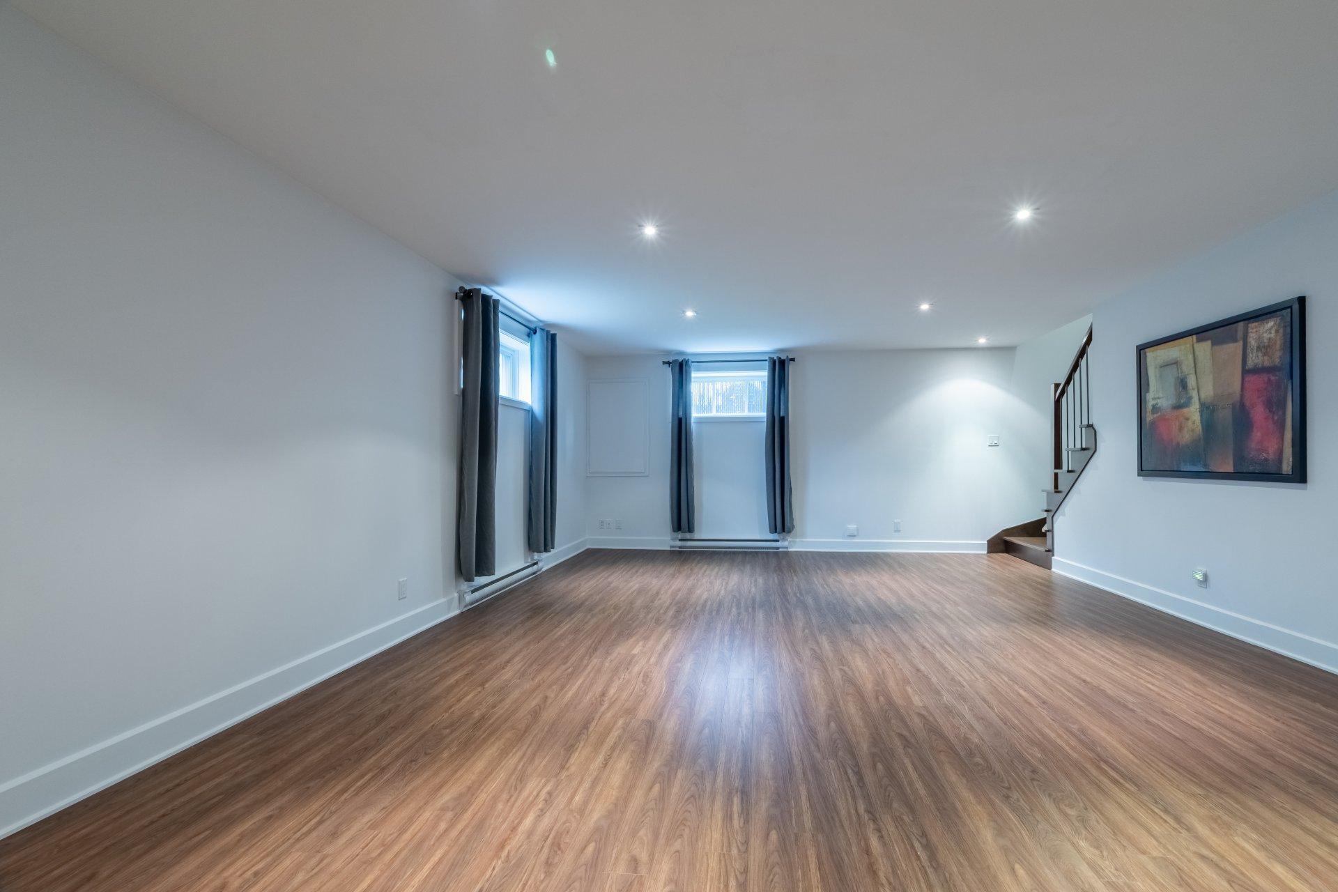 









1665


Rue Abraham-Massé

,
Chambly,




QC
J3L0P4

