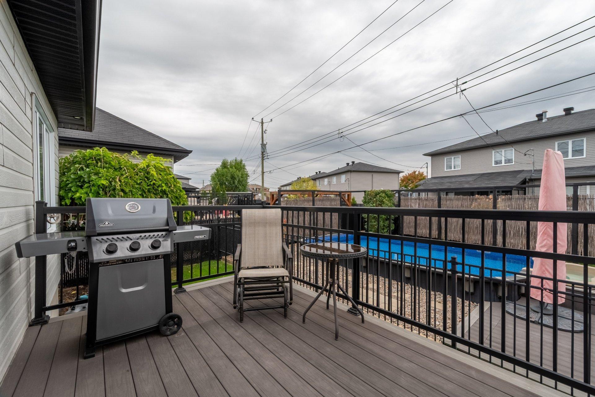 









1665


Rue Abraham-Massé

,
Chambly,




QC
J3L0P4

