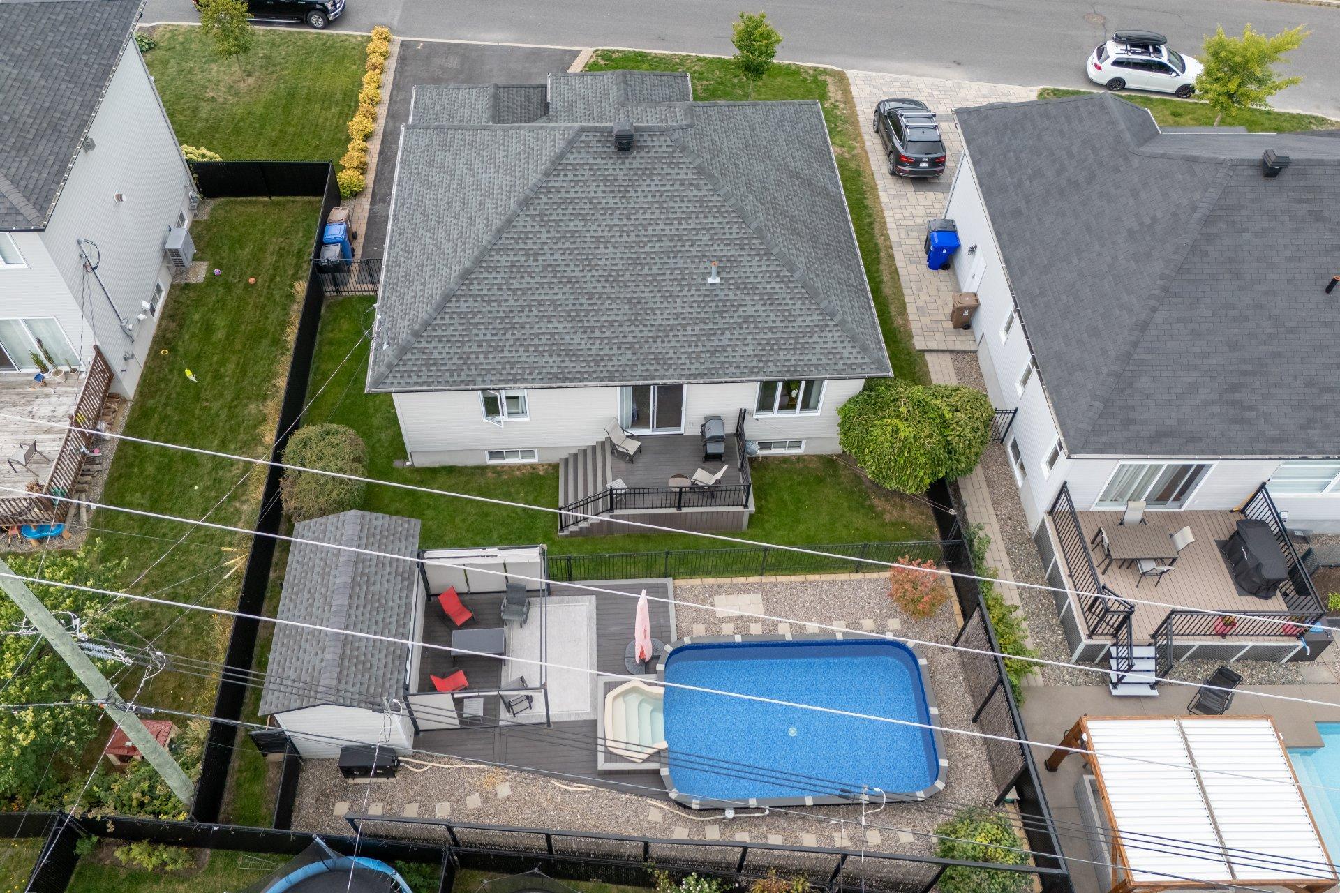









1665


Rue Abraham-Massé

,
Chambly,




QC
J3L0P4

