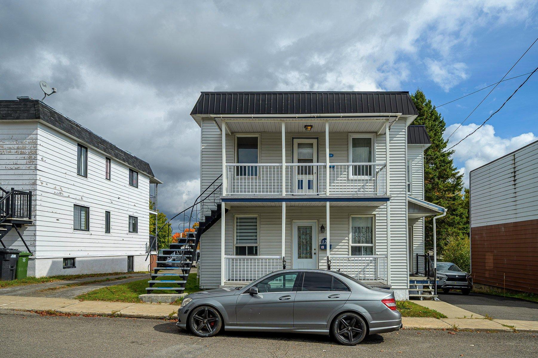 









127


Rue St-Antoine

,
Sainte-Agathe-des-Monts,




QC
J8C2E1

