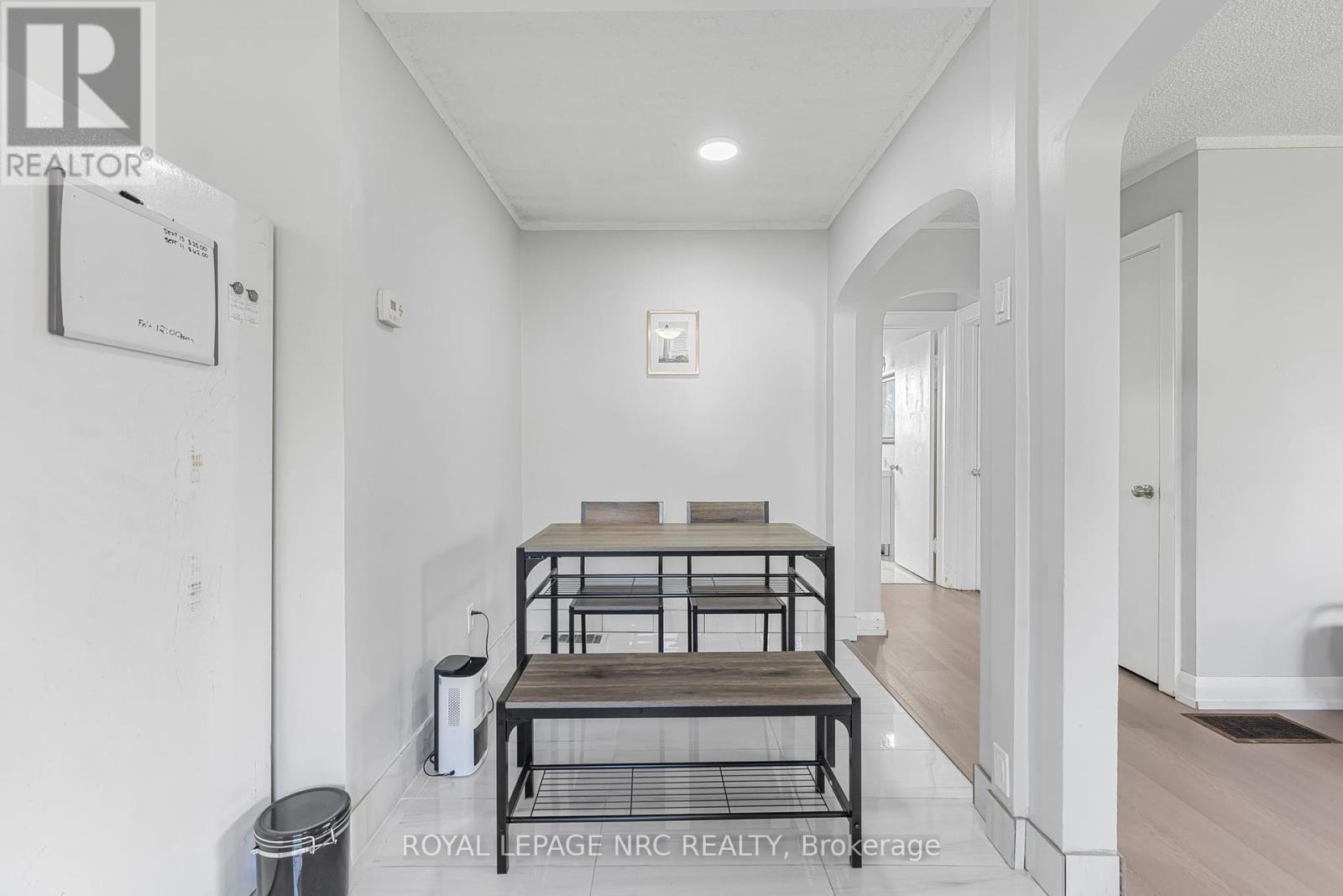 












207 ELMWOOD AVENUE

,
Fort Erie (Crystal Beach),




Ontario
L0S1B0

