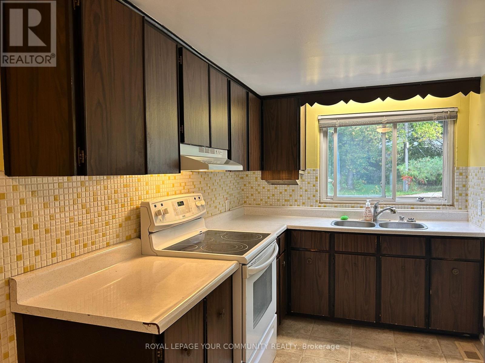 












66 BRADFORD STREET

,
East Gwillimbury,




Ontario
L9N1G6

