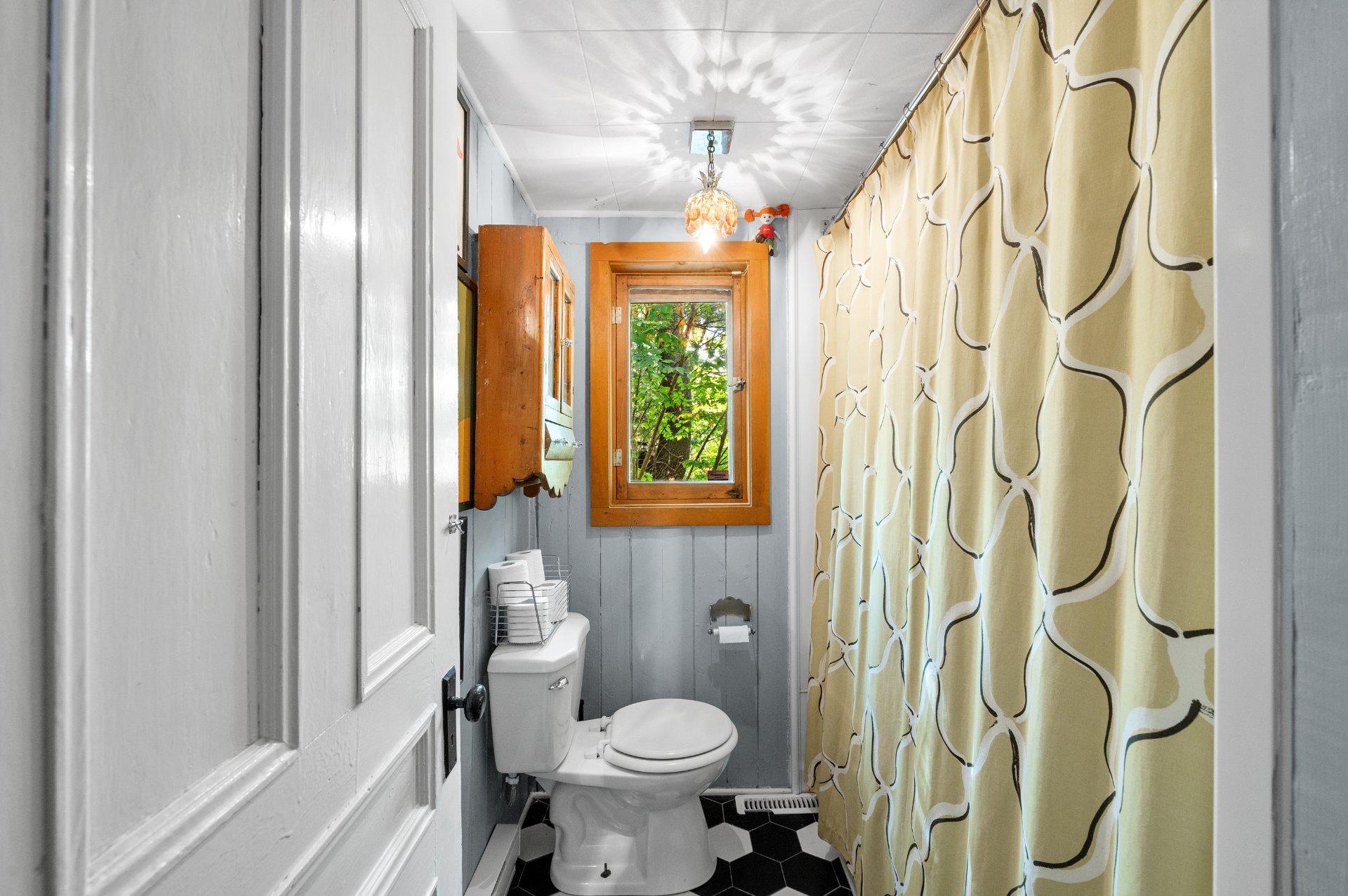 









1330


Mtée Gagnon

,
Val-David,




QC
J0T2N0

