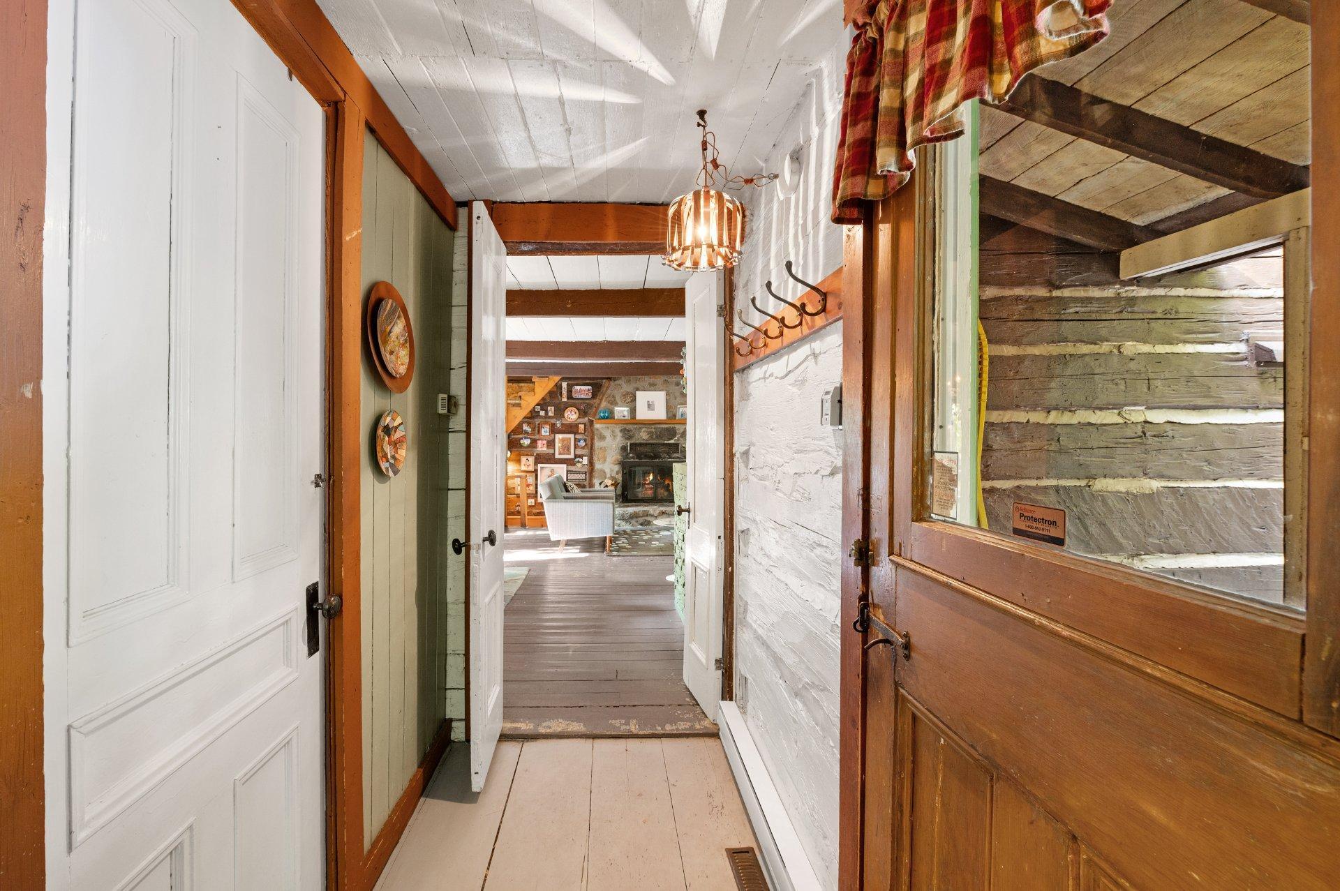 









1330


Mtée Gagnon

,
Val-David,




QC
J0T2N0

