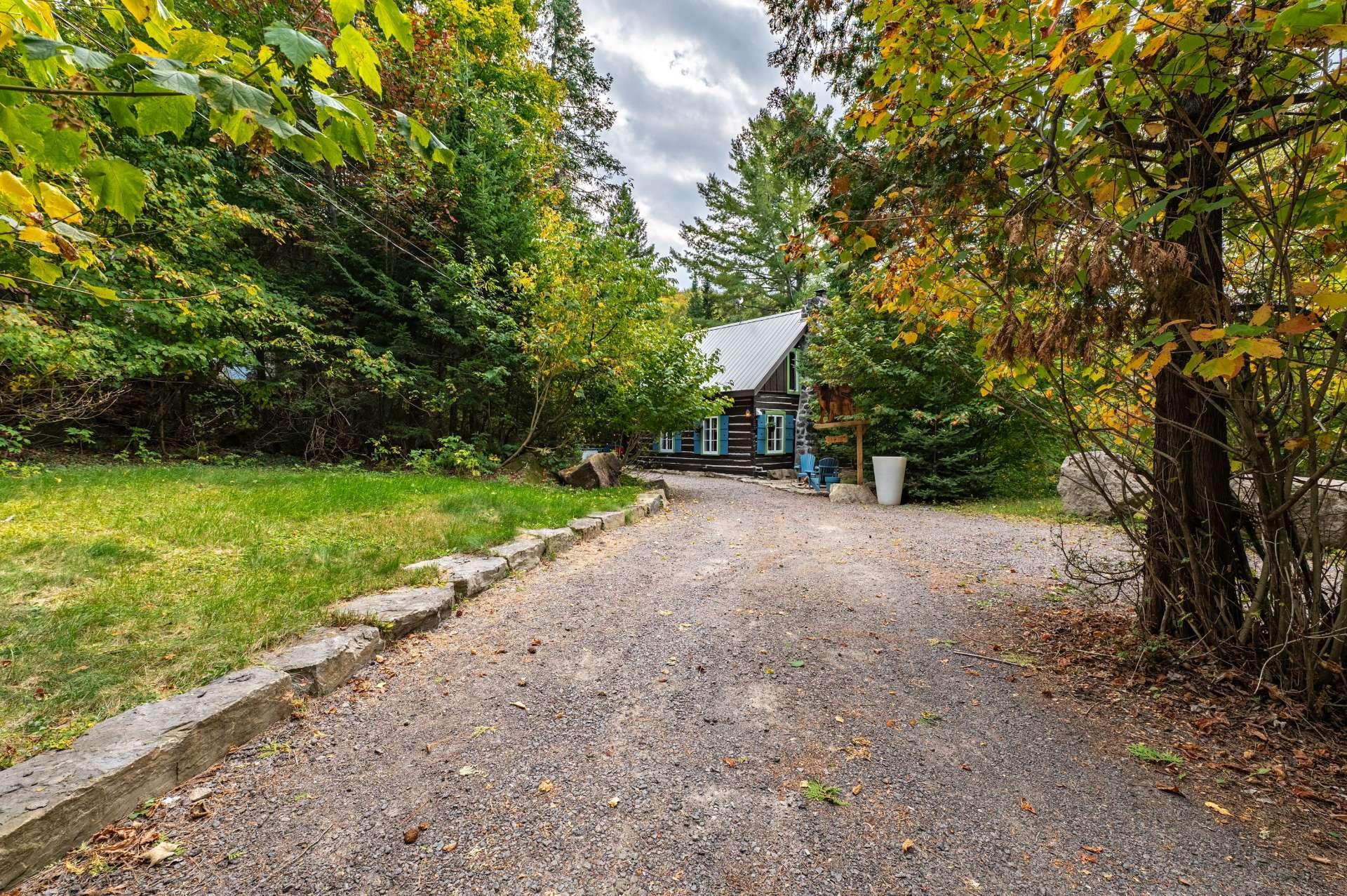 









1330


Mtée Gagnon

,
Val-David,




QC
J0T2N0

