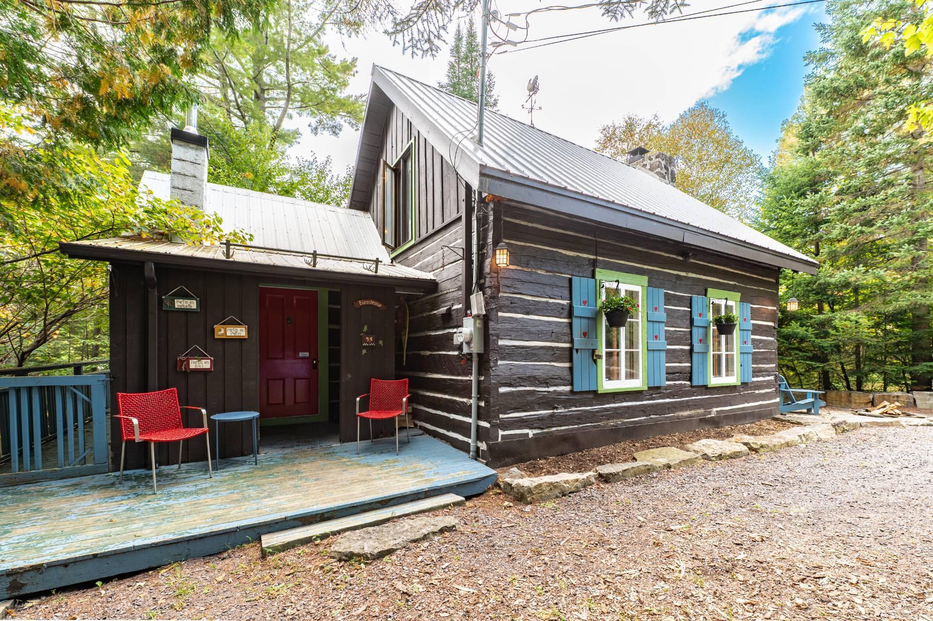 









1330


Mtée Gagnon

,
Val-David,




QC
J0T2N0

