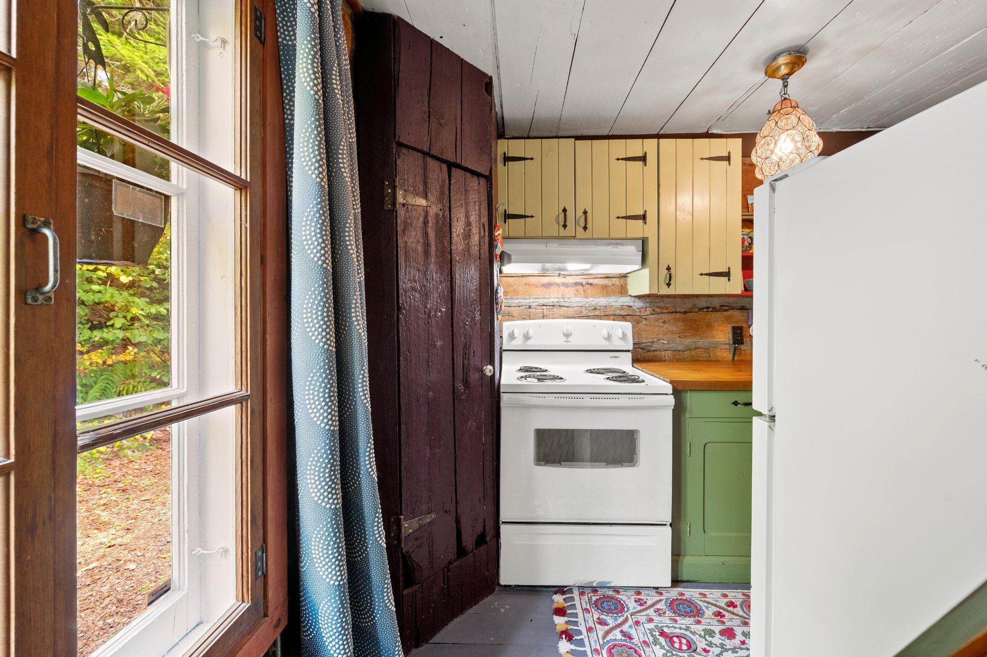 









1330


Mtée Gagnon

,
Val-David,




QC
J0T2N0

