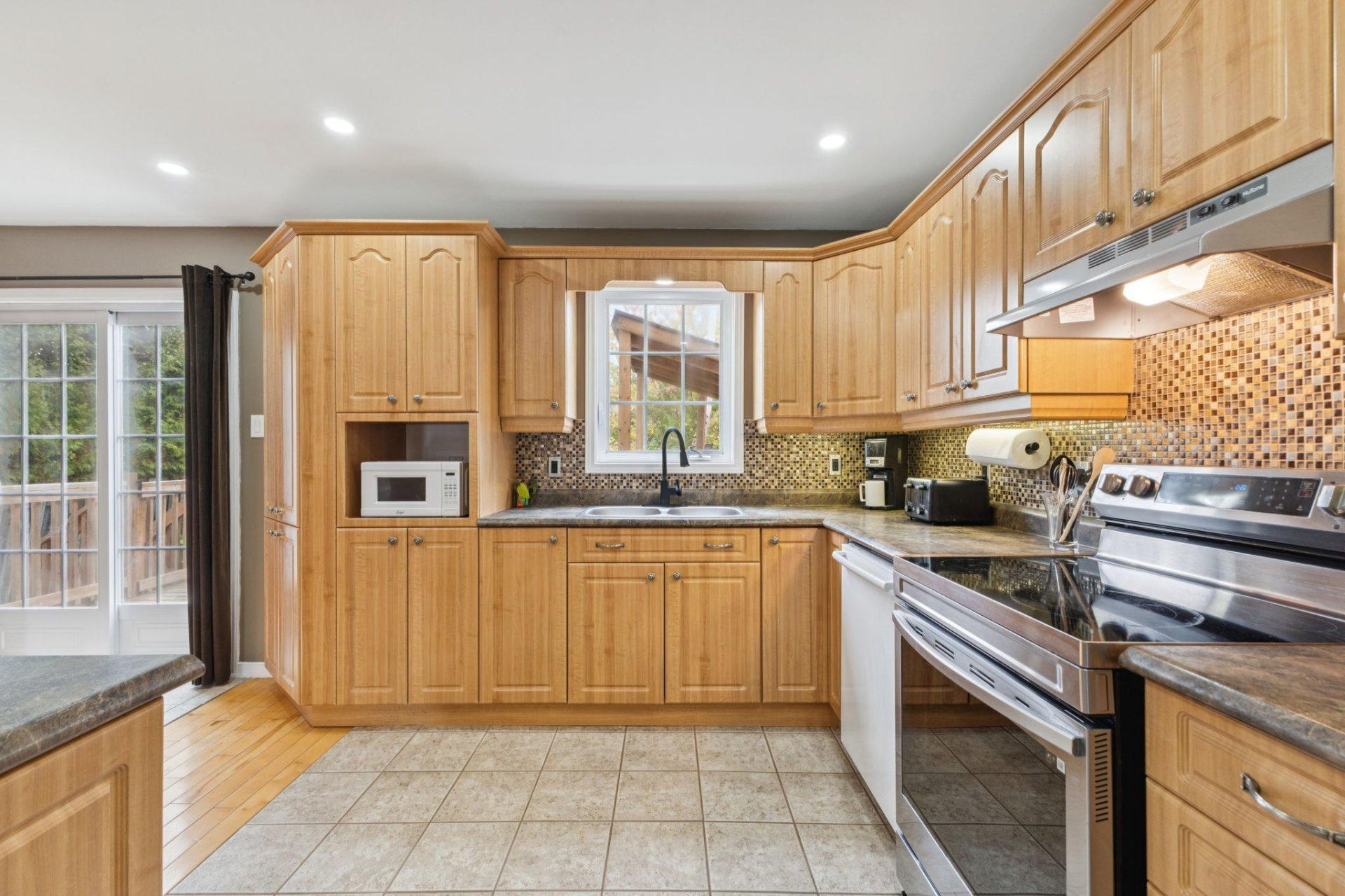 









193


Rue des Tulipes

,
Gatineau (Gatineau),




QC
J8R2G9

