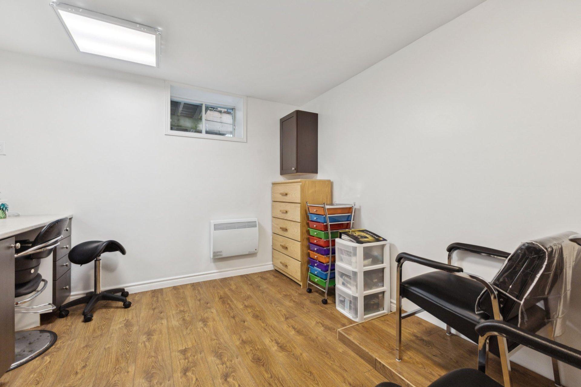 









193


Rue des Tulipes

,
Gatineau (Gatineau),




QC
J8R2G9

