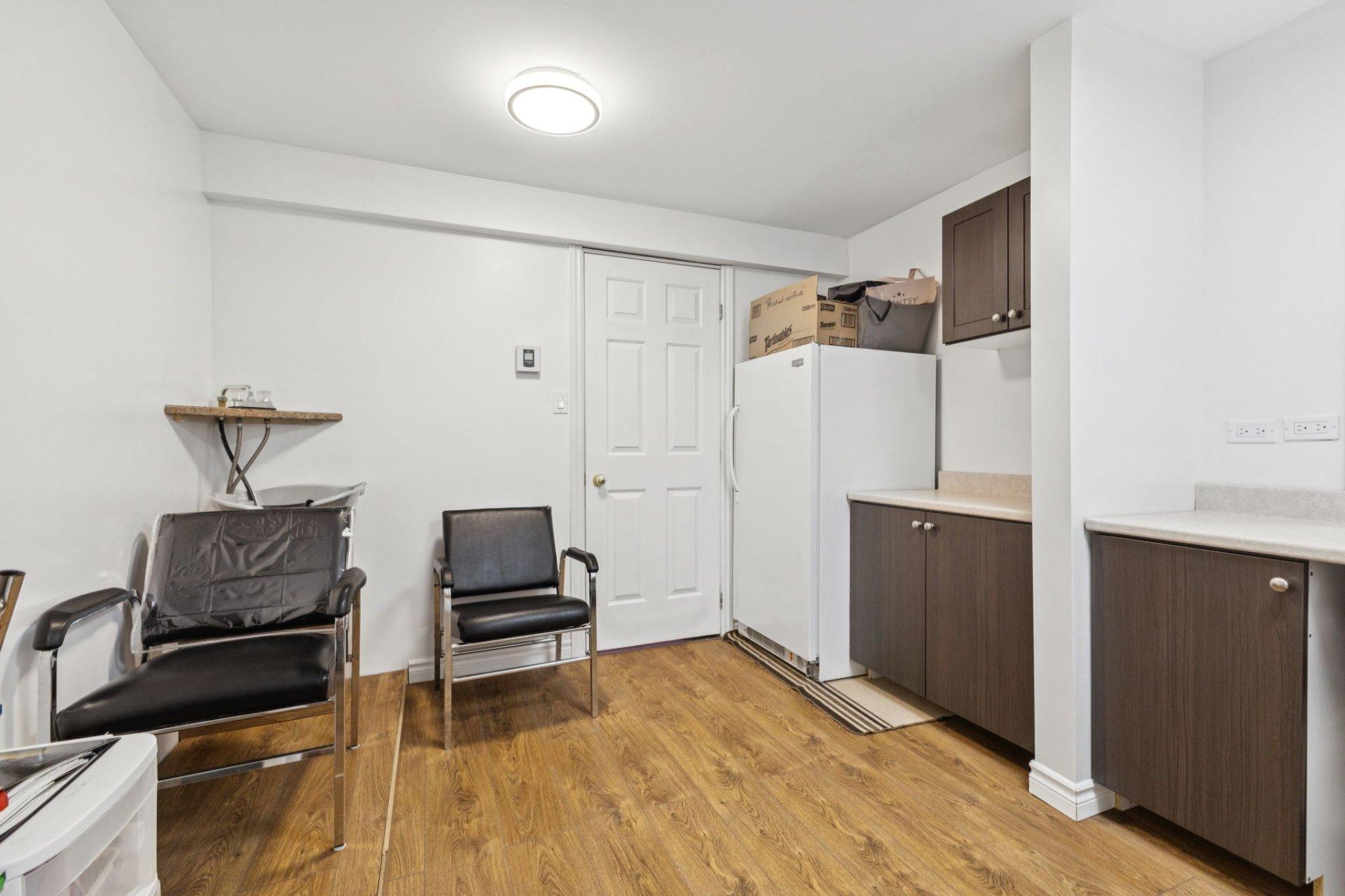 









193


Rue des Tulipes

,
Gatineau (Gatineau),




QC
J8R2G9

