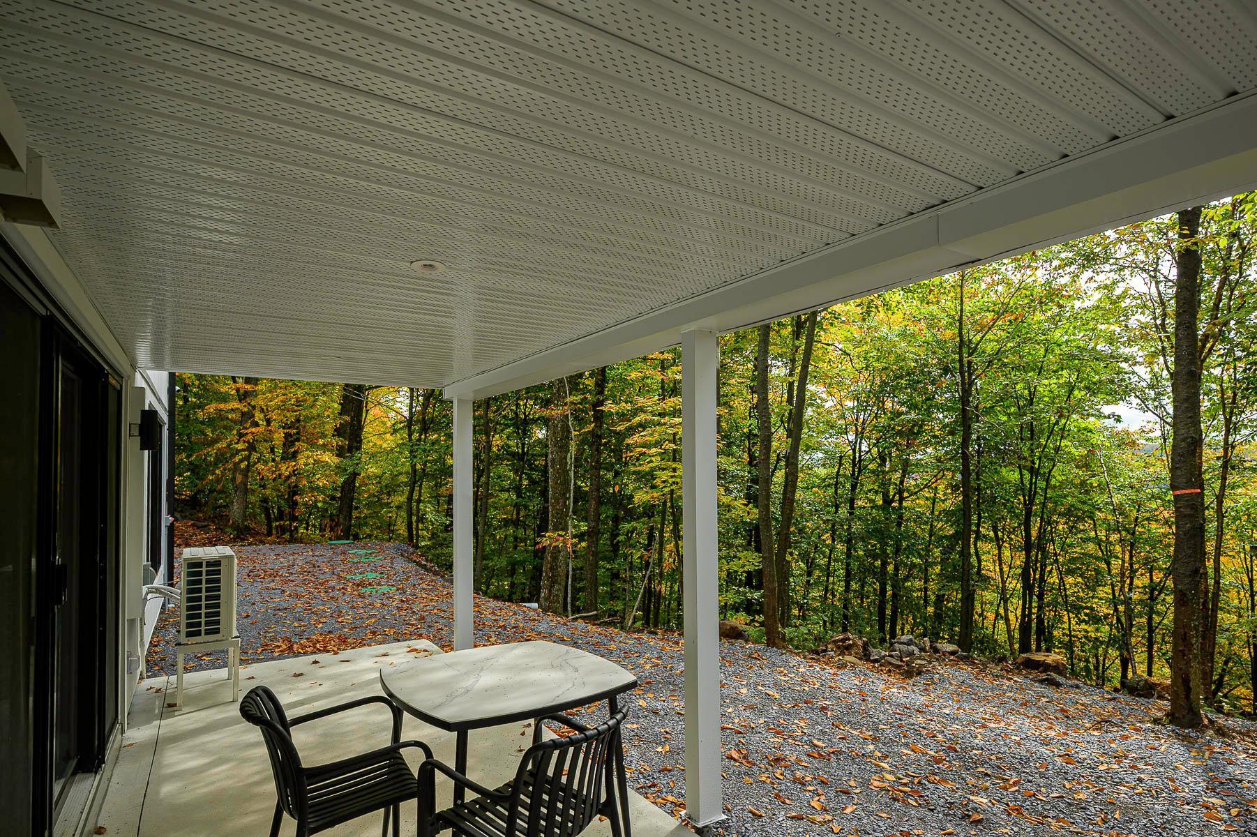 









170


19e Avenue

, A,
Saint-Adolphe-d'Howard,




QC
J0T2B0

