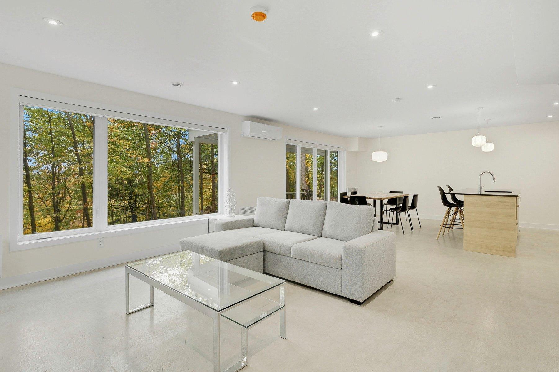 









170


19e Avenue

, A,
Saint-Adolphe-d'Howard,




QC
J0T2B0

