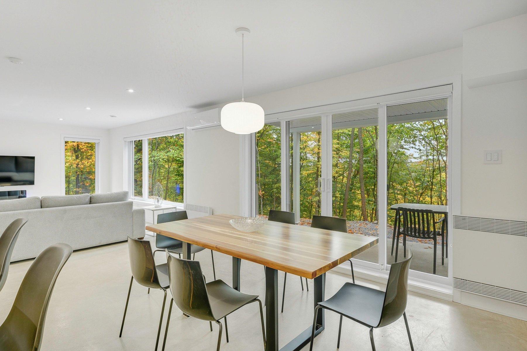 









170


19e Avenue

, A,
Saint-Adolphe-d'Howard,




QC
J0T2B0

