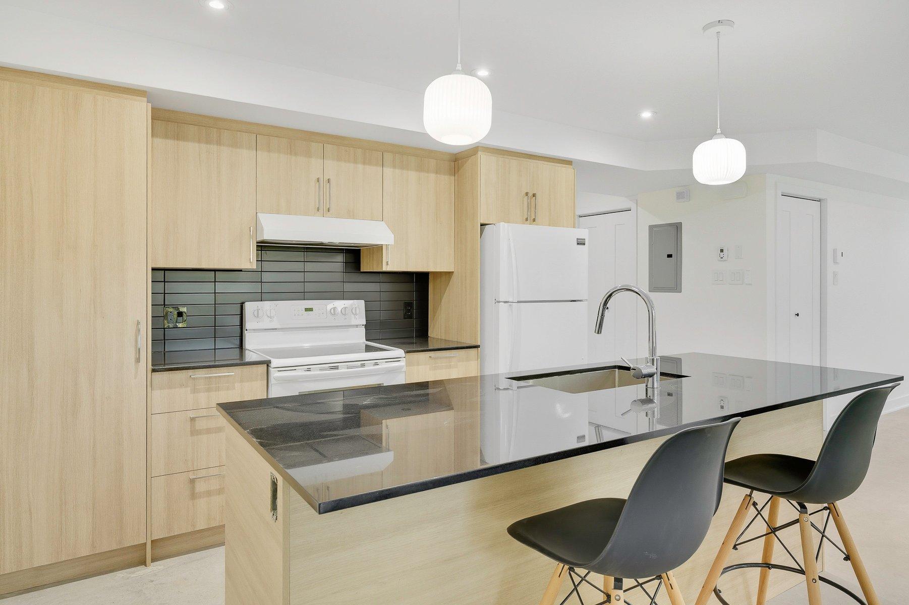 









170


19e Avenue

, A,
Saint-Adolphe-d'Howard,




QC
J0T2B0


