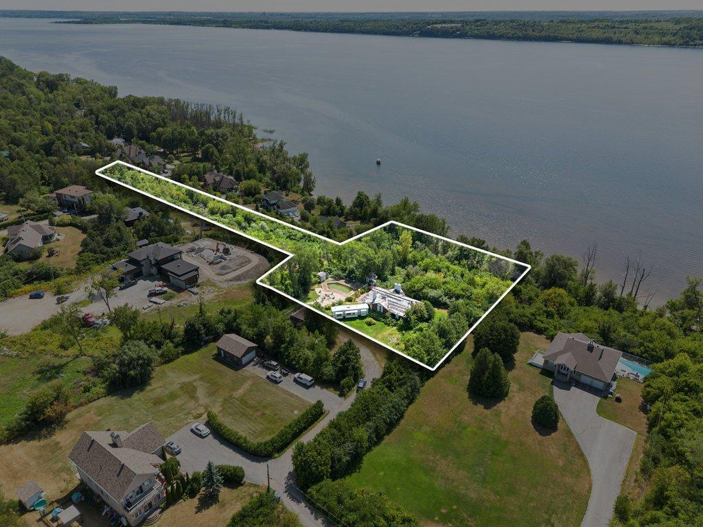 









20


Ch. du Sumac

,
Pontiac,







QC
J0X2G0

