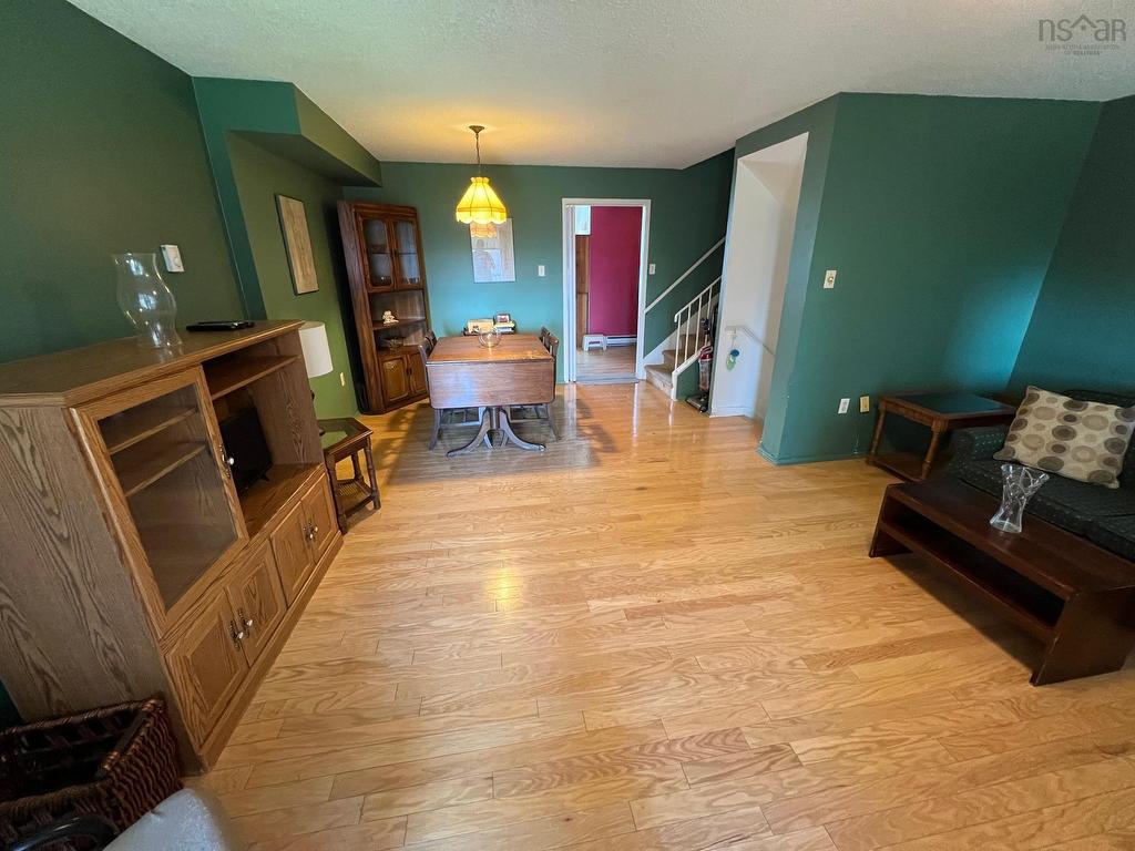 












5551 Stoneham

,
Halifax,




NS
B3K 4A6

