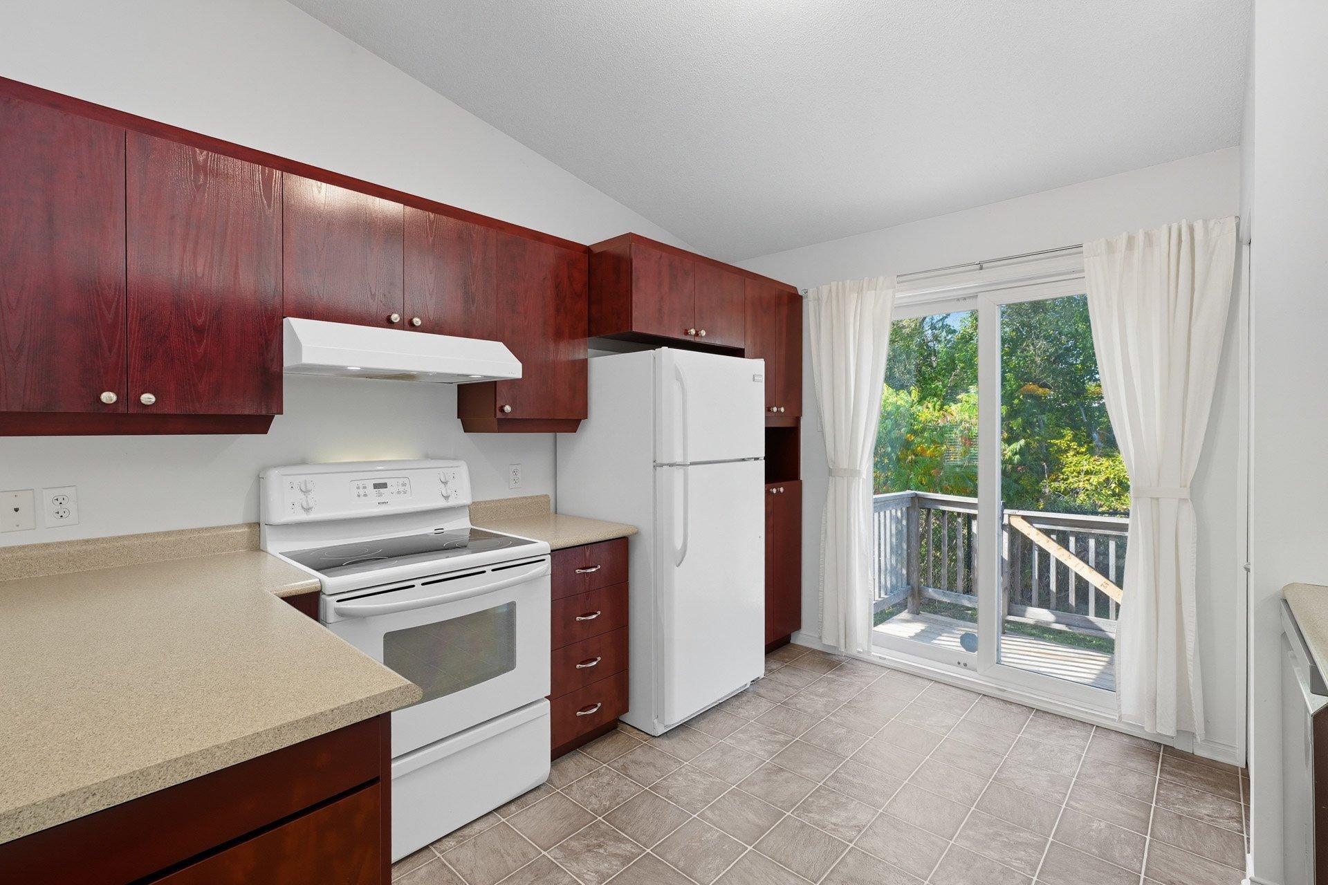 









141


Rue des Balbuzards

,
Gatineau (Masson-Angers),




QC
J8M0A1


