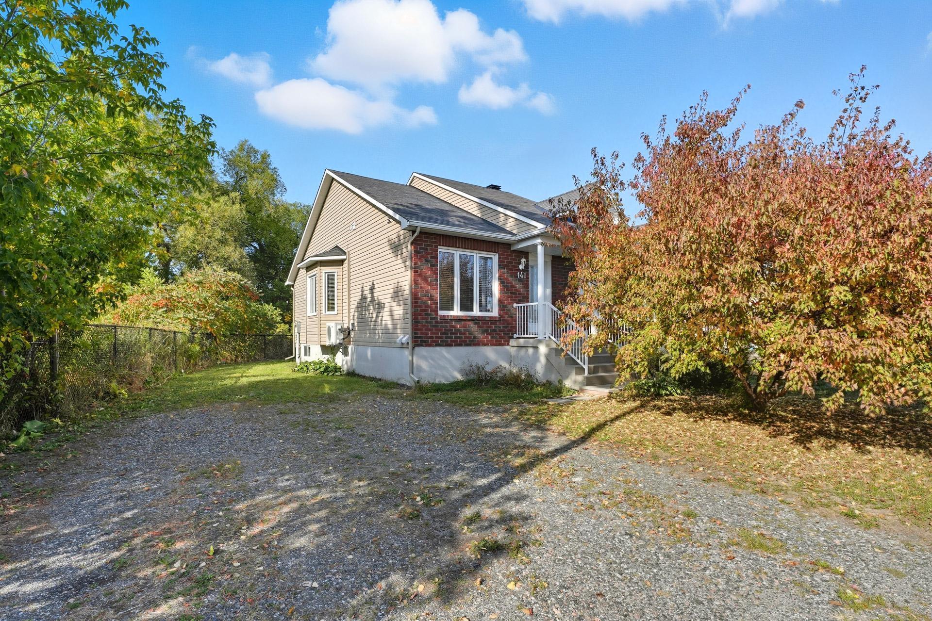 









141


Rue des Balbuzards

,
Gatineau (Masson-Angers),




QC
J8M0A1

