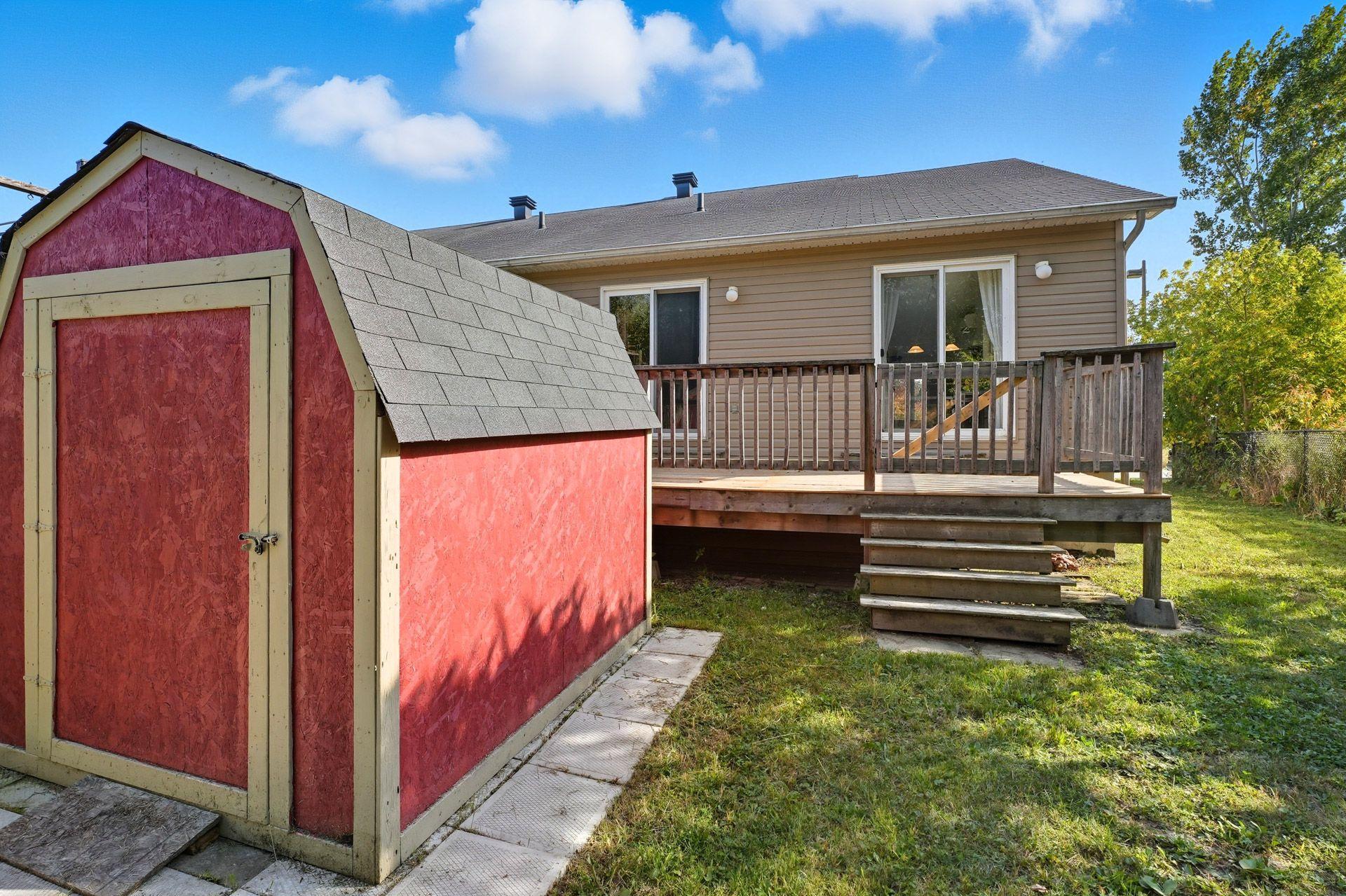 









141


Rue des Balbuzards

,
Gatineau (Masson-Angers),




QC
J8M0A1

