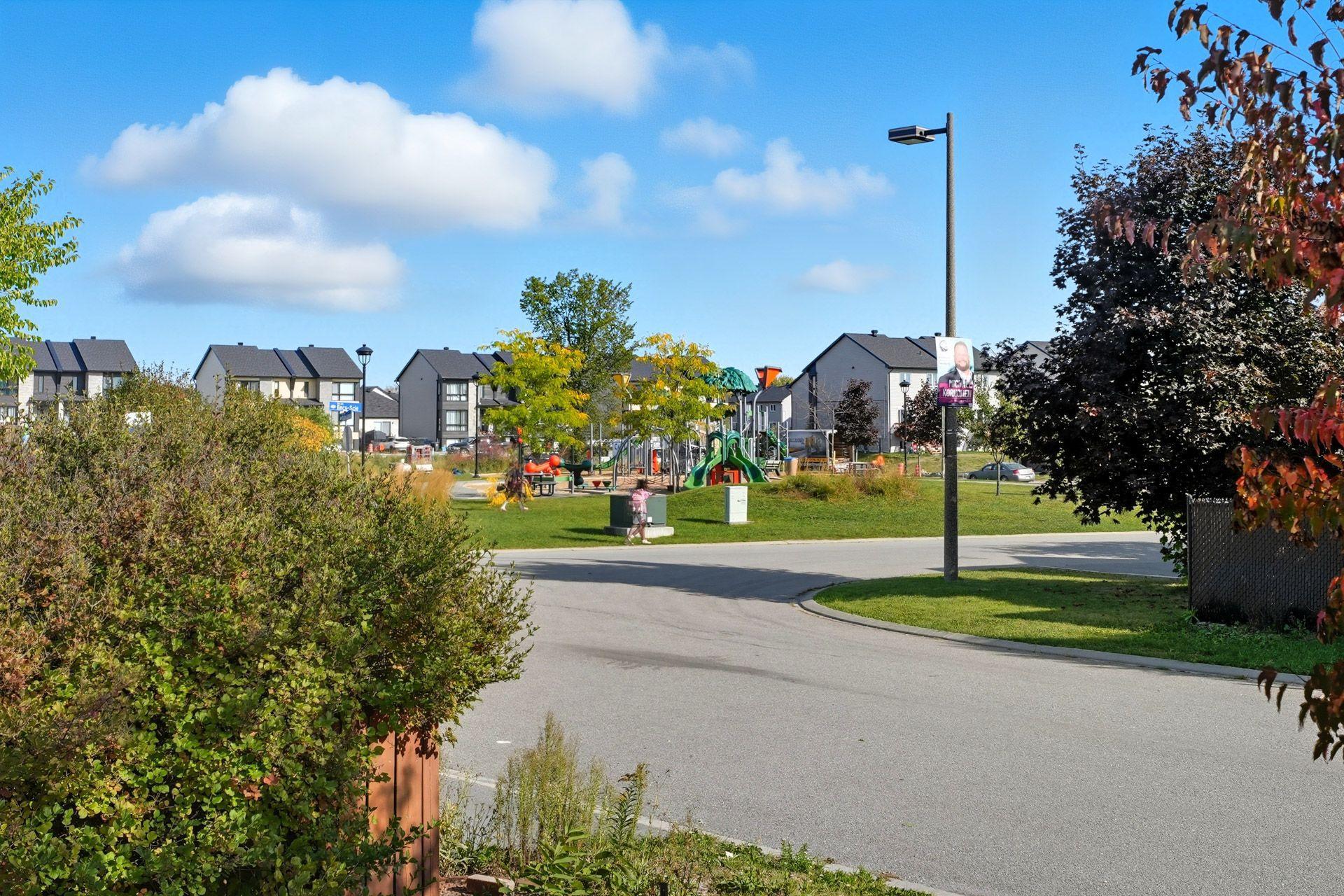 









141


Rue des Balbuzards

,
Gatineau (Masson-Angers),




QC
J8M0A1

