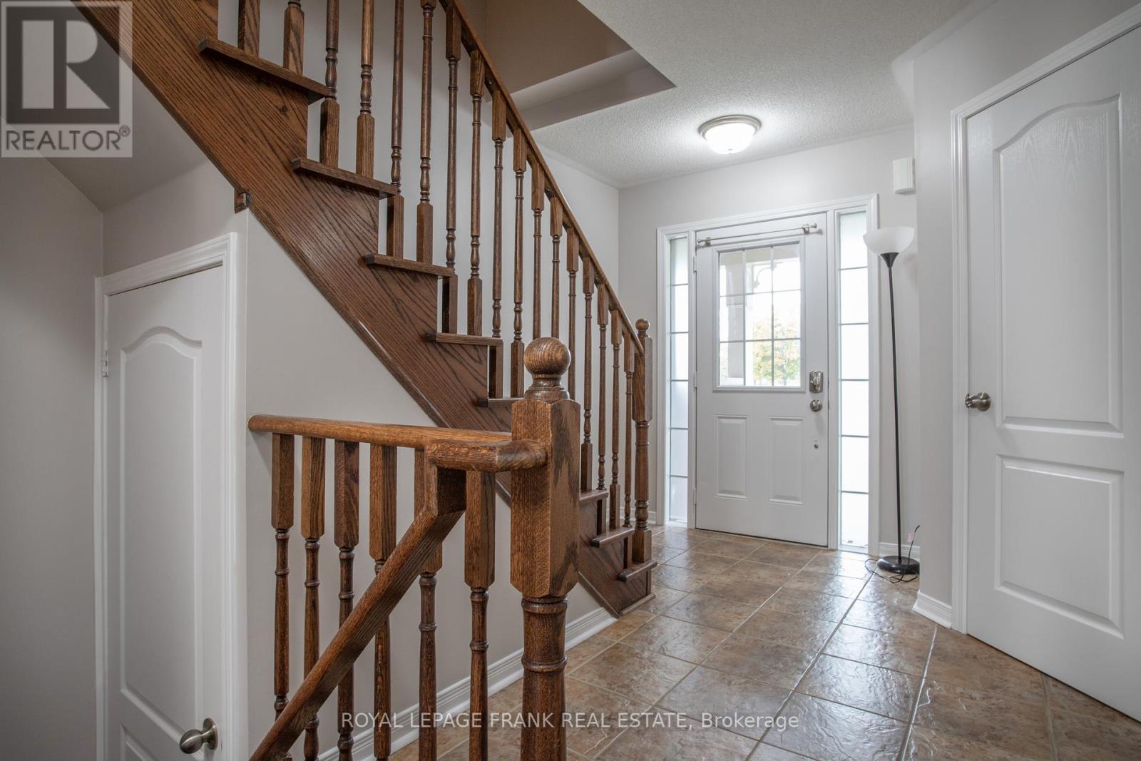 












57 SHREWSBURY DRIVE

,
Whitby (Brooklin),




Ontario
L1M0E2

