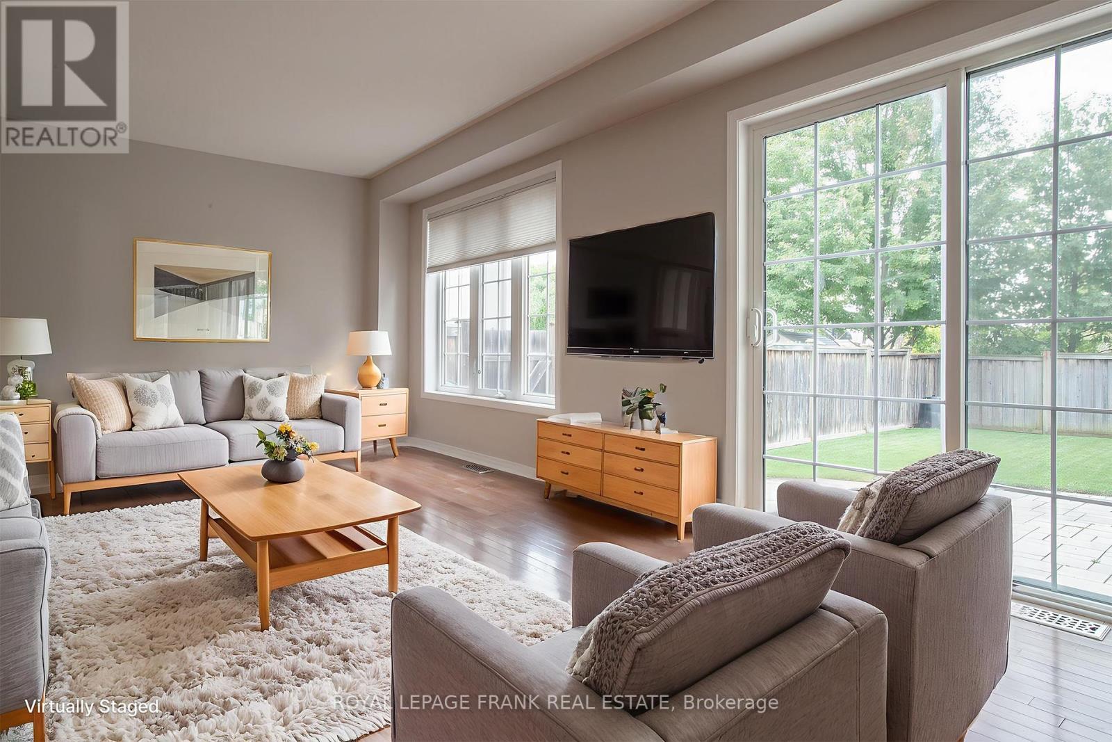 












57 SHREWSBURY DRIVE

,
Whitby (Brooklin),




Ontario
L1M0E2

