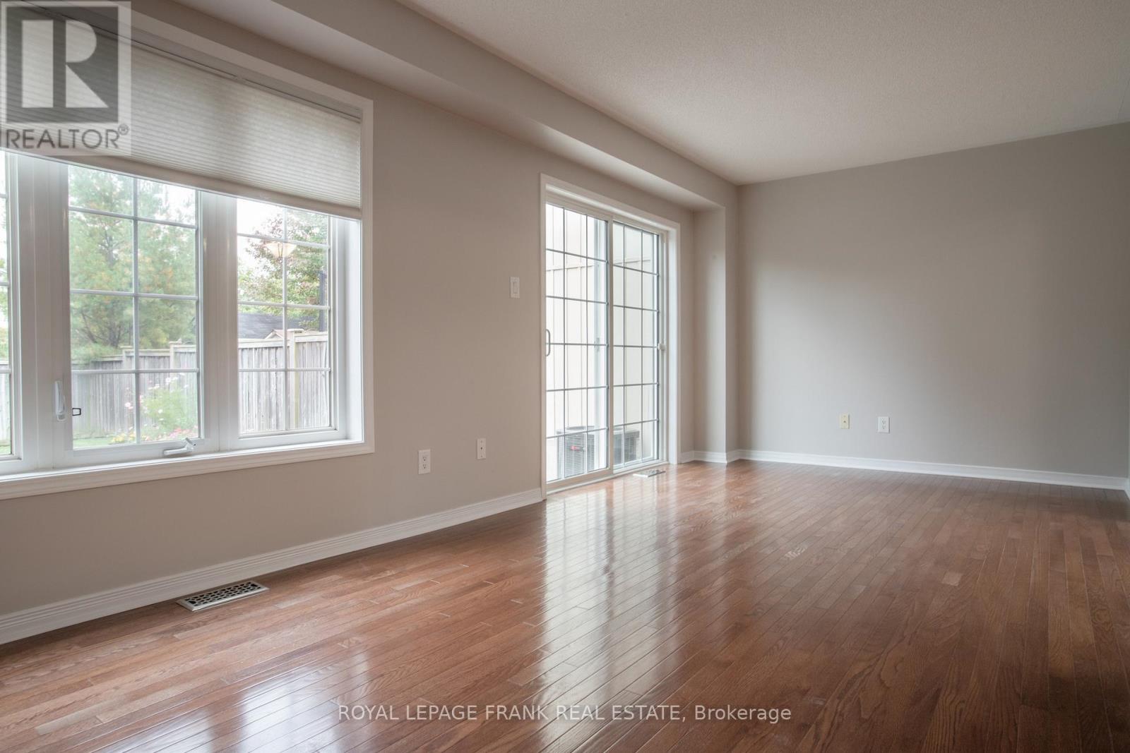












57 SHREWSBURY DRIVE

,
Whitby (Brooklin),




Ontario
L1M0E2

