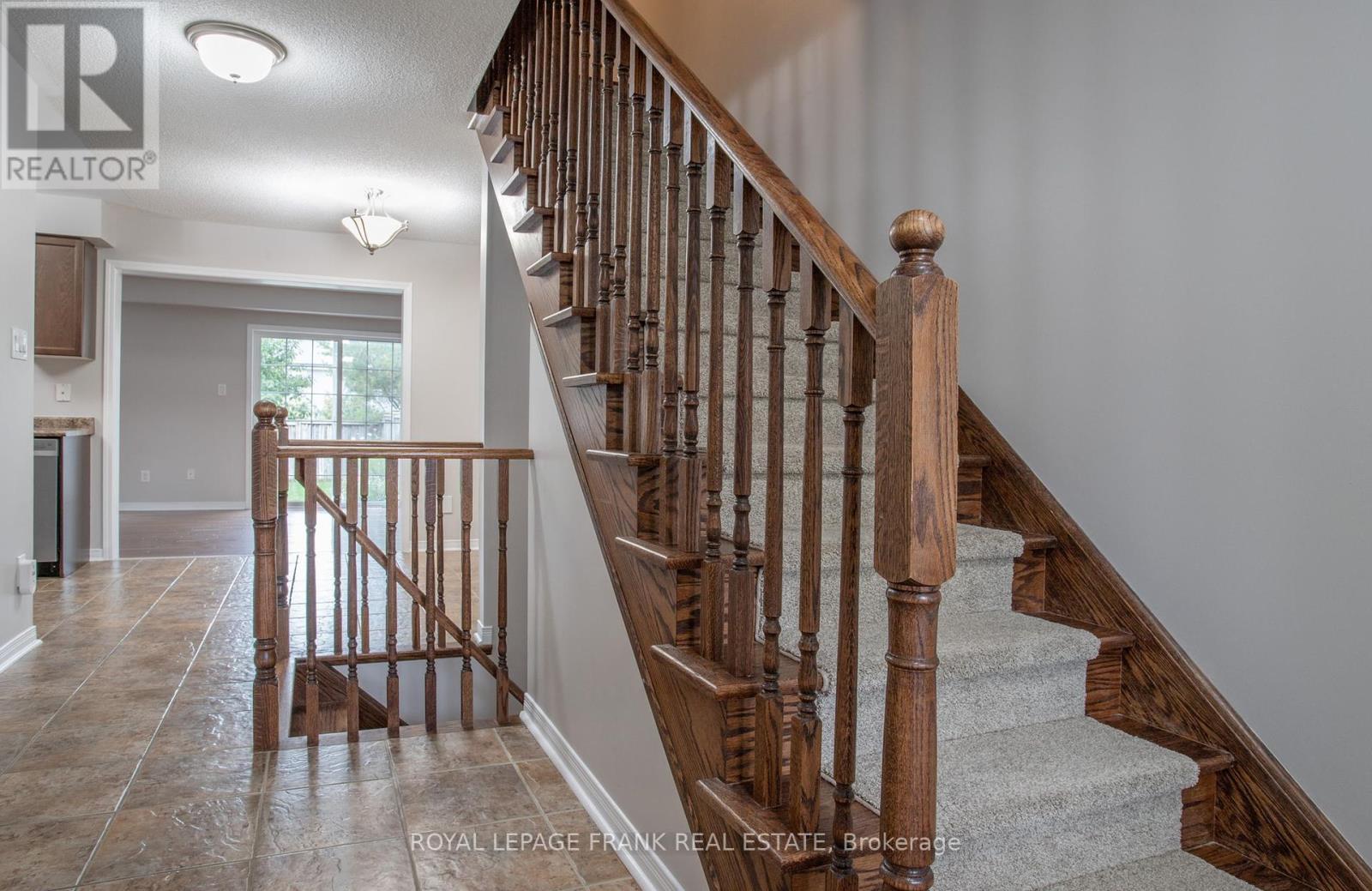 












57 SHREWSBURY DRIVE

,
Whitby (Brooklin),




Ontario
L1M0E2

