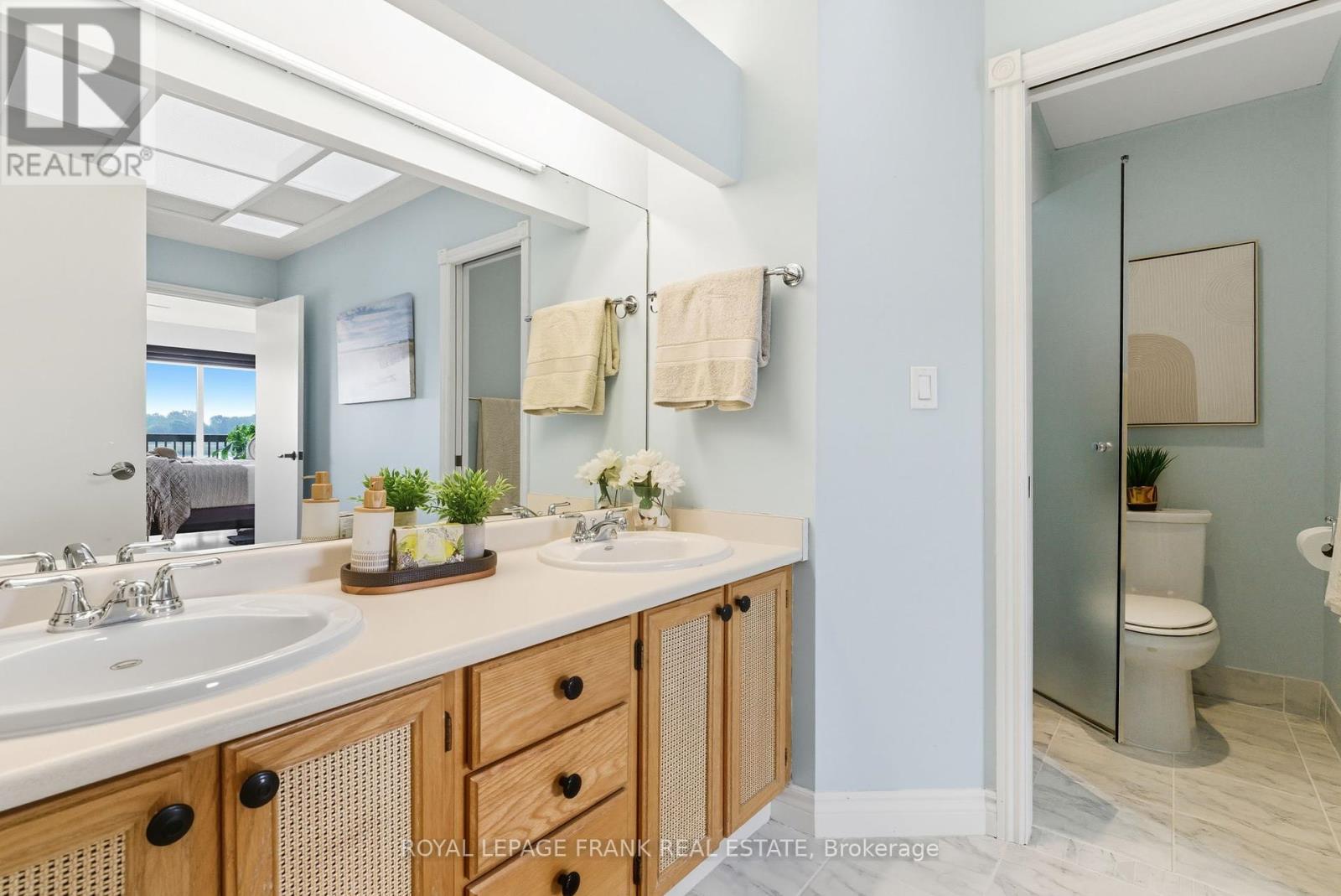 












15 - 120 PORT DARLINGTON ROAD

,
Clarington (Bowmanville),




Ontario
L1C3K3

