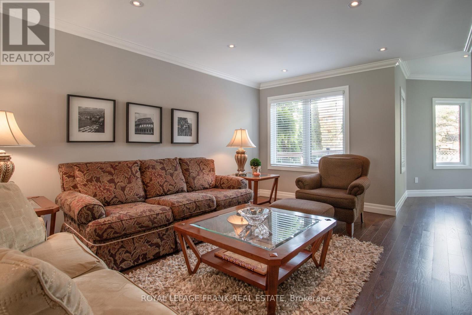 












14 DREWBROOK COURT

,
Whitby (Blue Grass Meadows),




Ontario
L1N8M8

