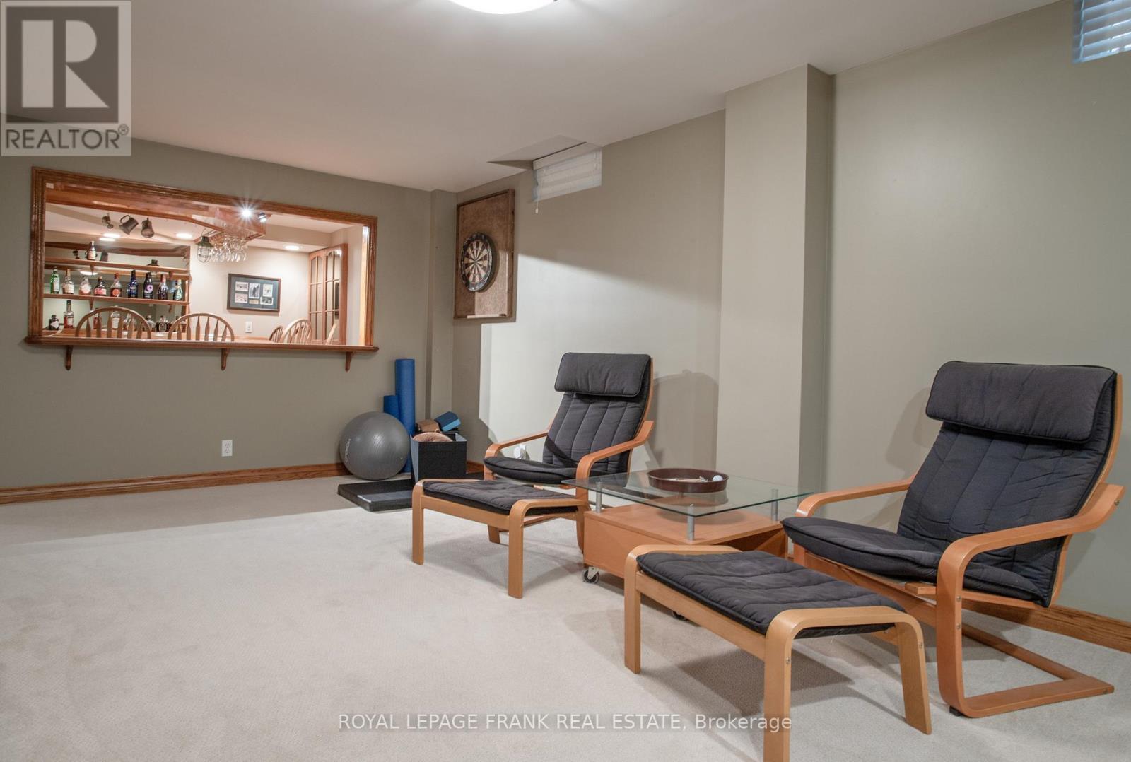 












14 DREWBROOK COURT

,
Whitby (Blue Grass Meadows),




Ontario
L1N8M8

