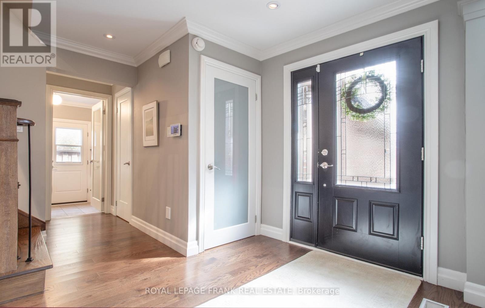 












14 DREWBROOK COURT

,
Whitby (Blue Grass Meadows),




Ontario
L1N8M8

