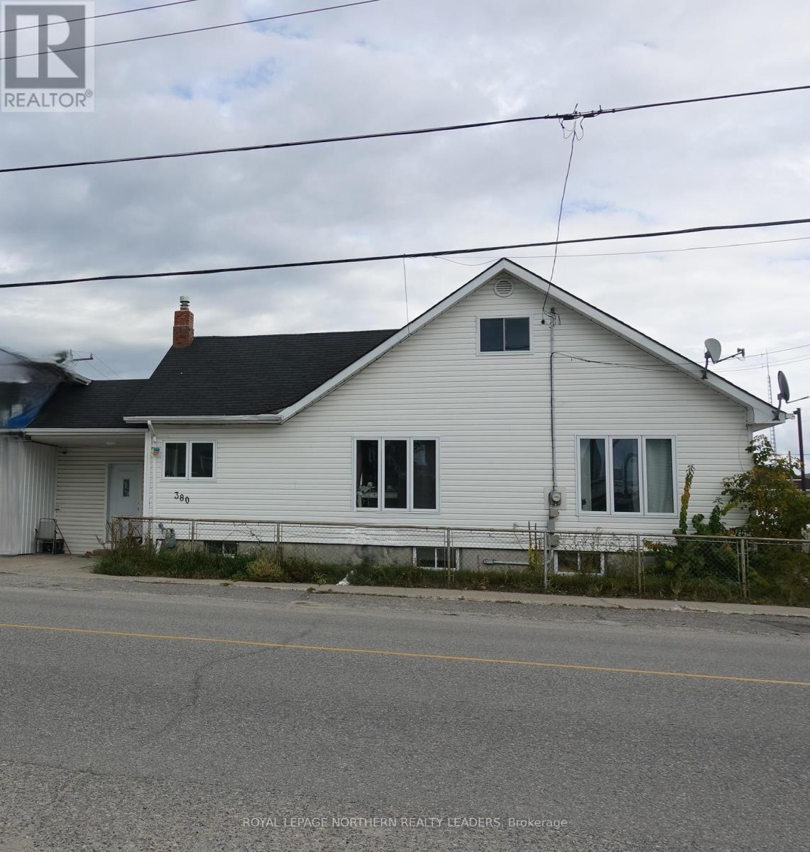 












372-380 PINE STREET S

,
Timmins (TS - SE),




Ontario
P4N2L3

