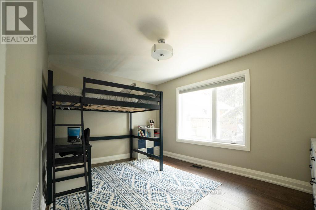 












76 LANGHOLM DRIVE

,
Toronto,




Ontario
M3M2R8

