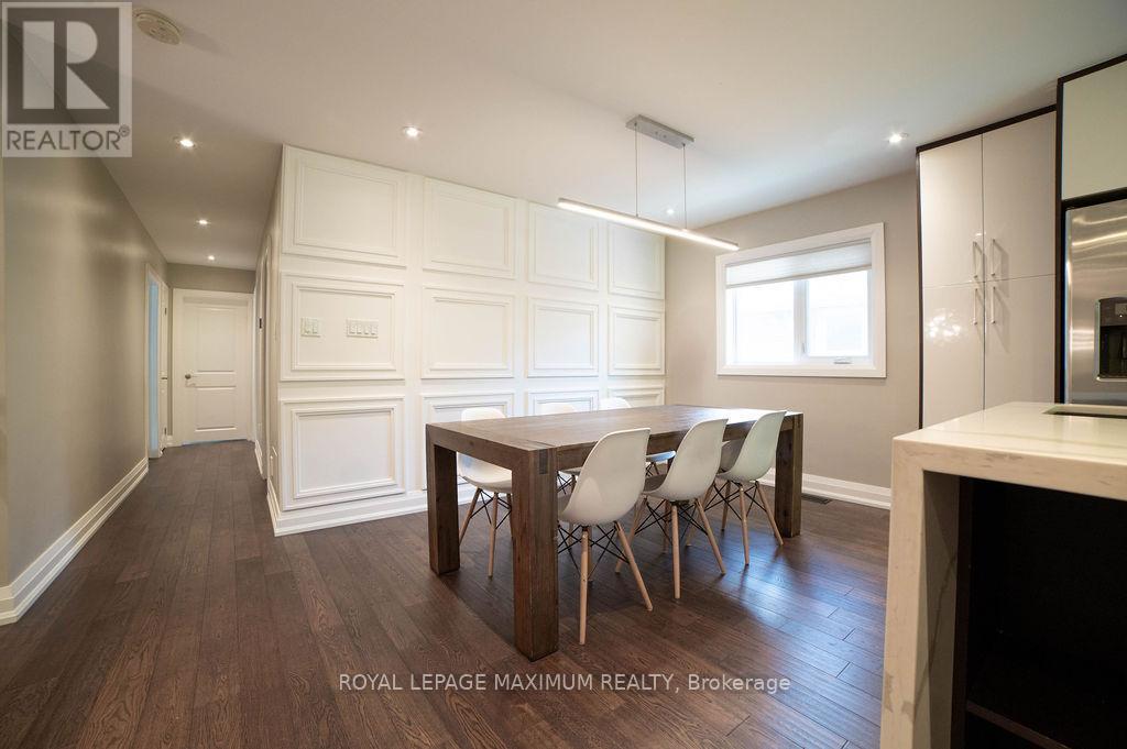 












76 LANGHOLM DRIVE

,
Toronto,




Ontario
M3M2R8

