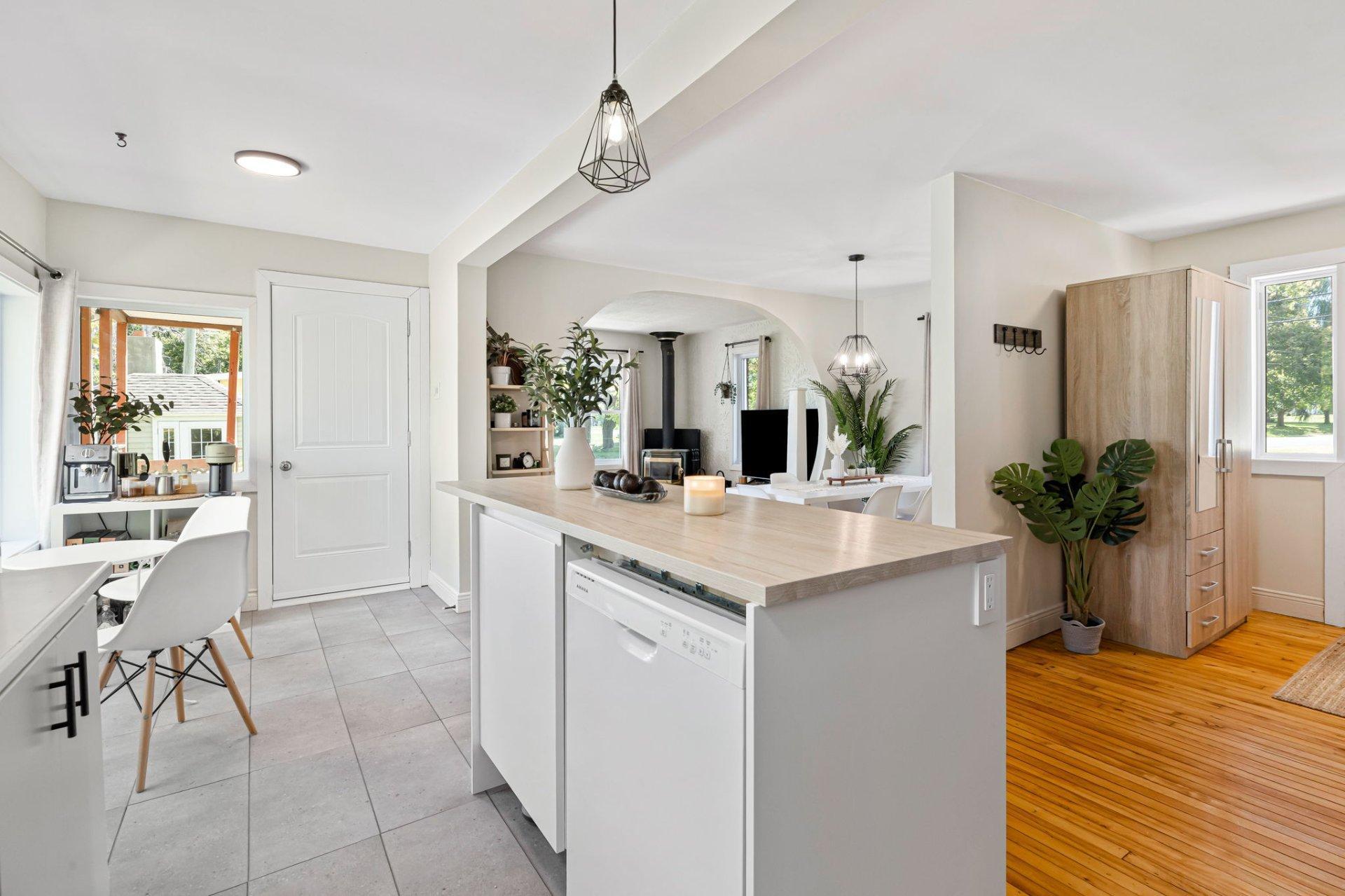 









3395


Ch. Ste-Thérèse

,
Carignan,




QC
J3L7V6

