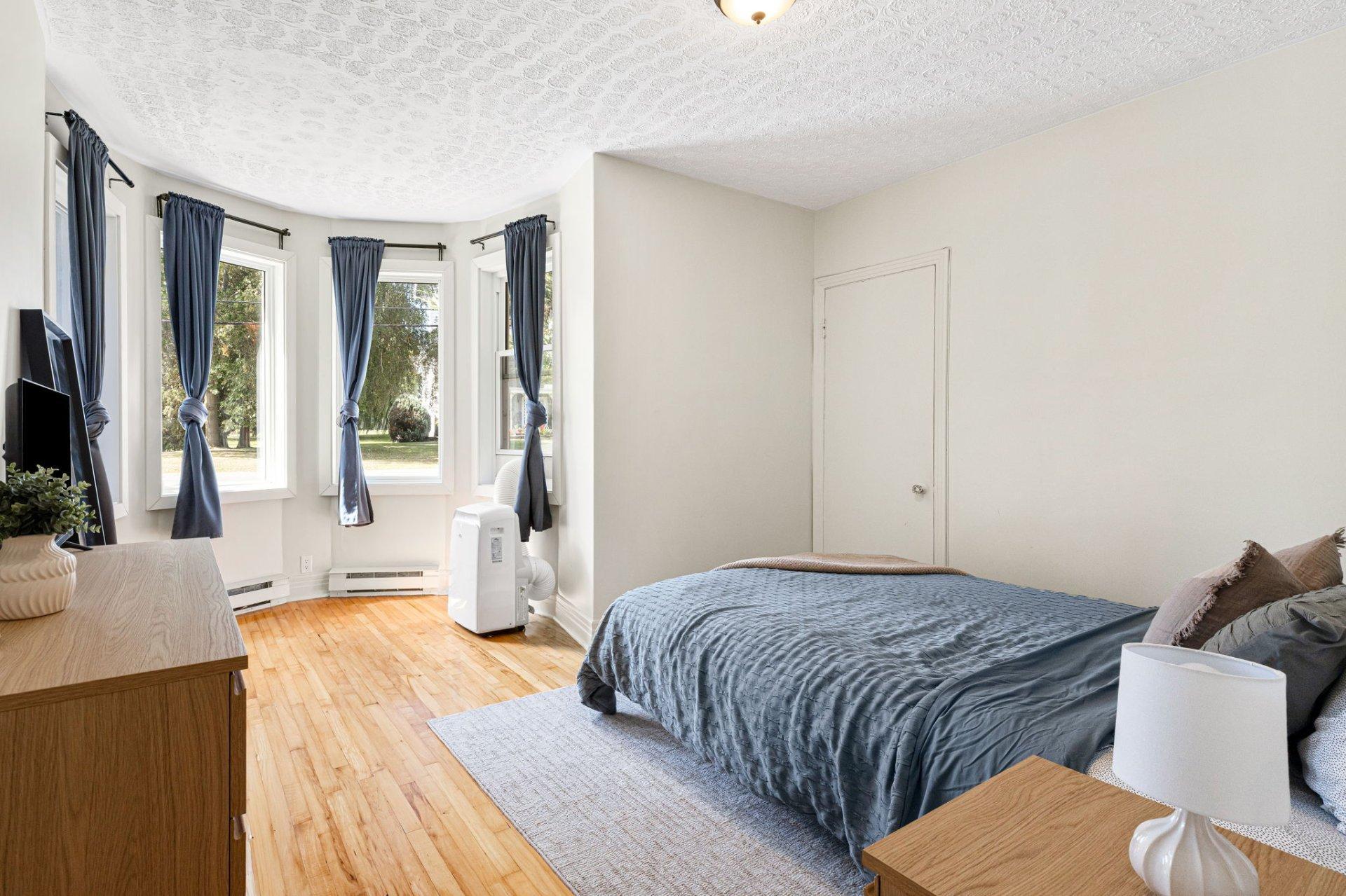 









3395


Ch. Ste-Thérèse

,
Carignan,




QC
J3L7V6

