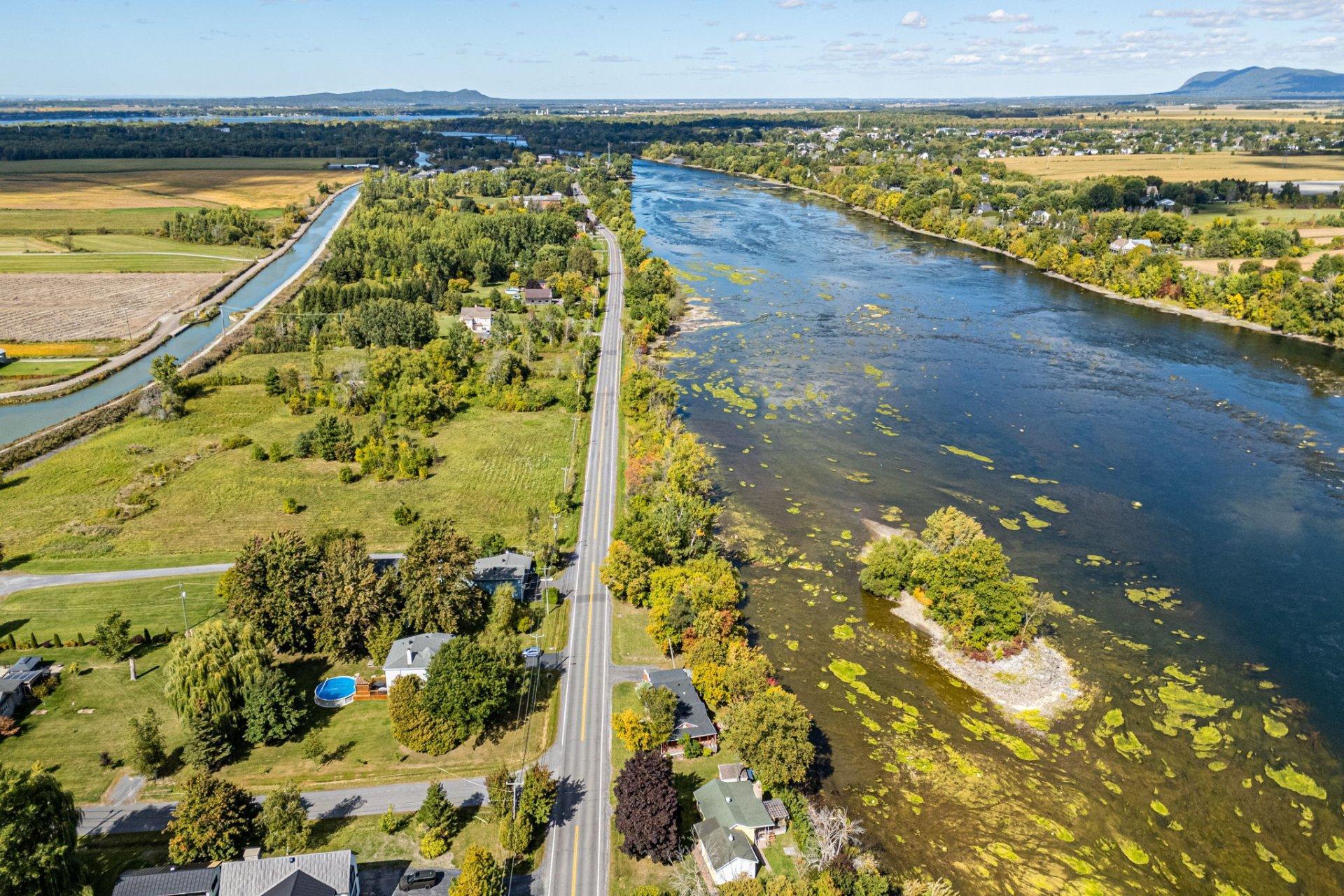 









3395


Ch. Ste-Thérèse

,
Carignan,




QC
J3L7V6

