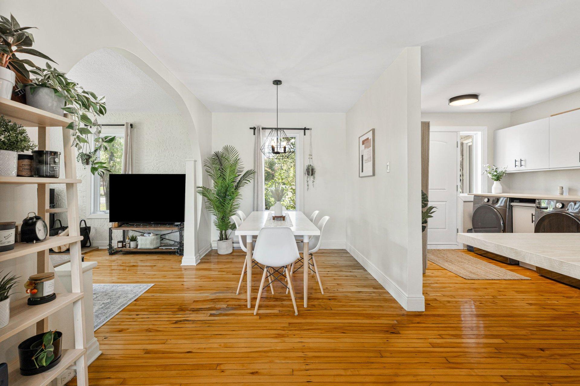 









3395


Ch. Ste-Thérèse

,
Carignan,




QC
J3L7V6

