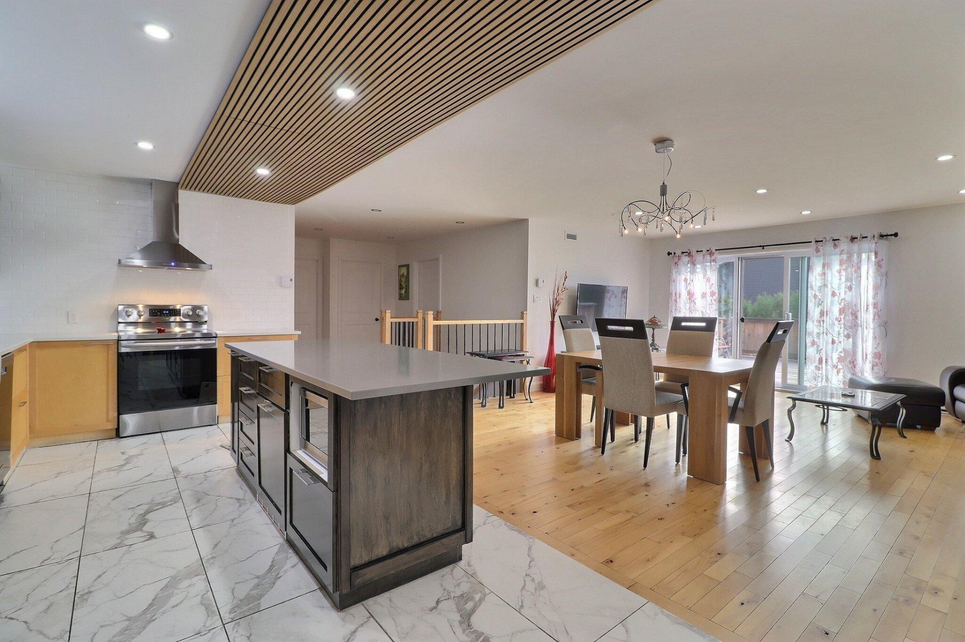 









169

 - 171


Av. des Sablonnières

,
Québec (Beauport),




QC
G1B1C2

