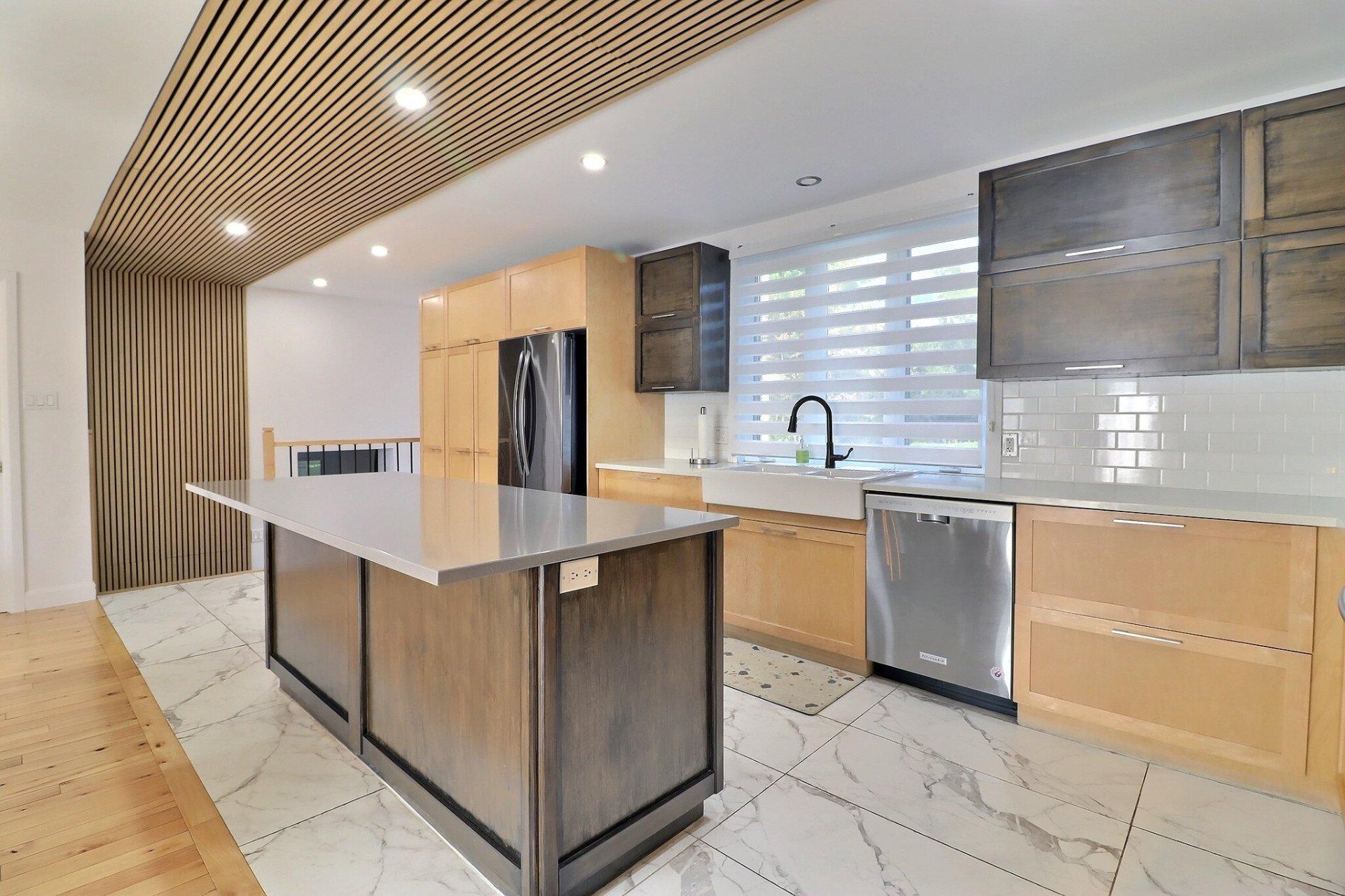 









169

 - 171


Av. des Sablonnières

,
Québec (Beauport),




QC
G1B1C2

