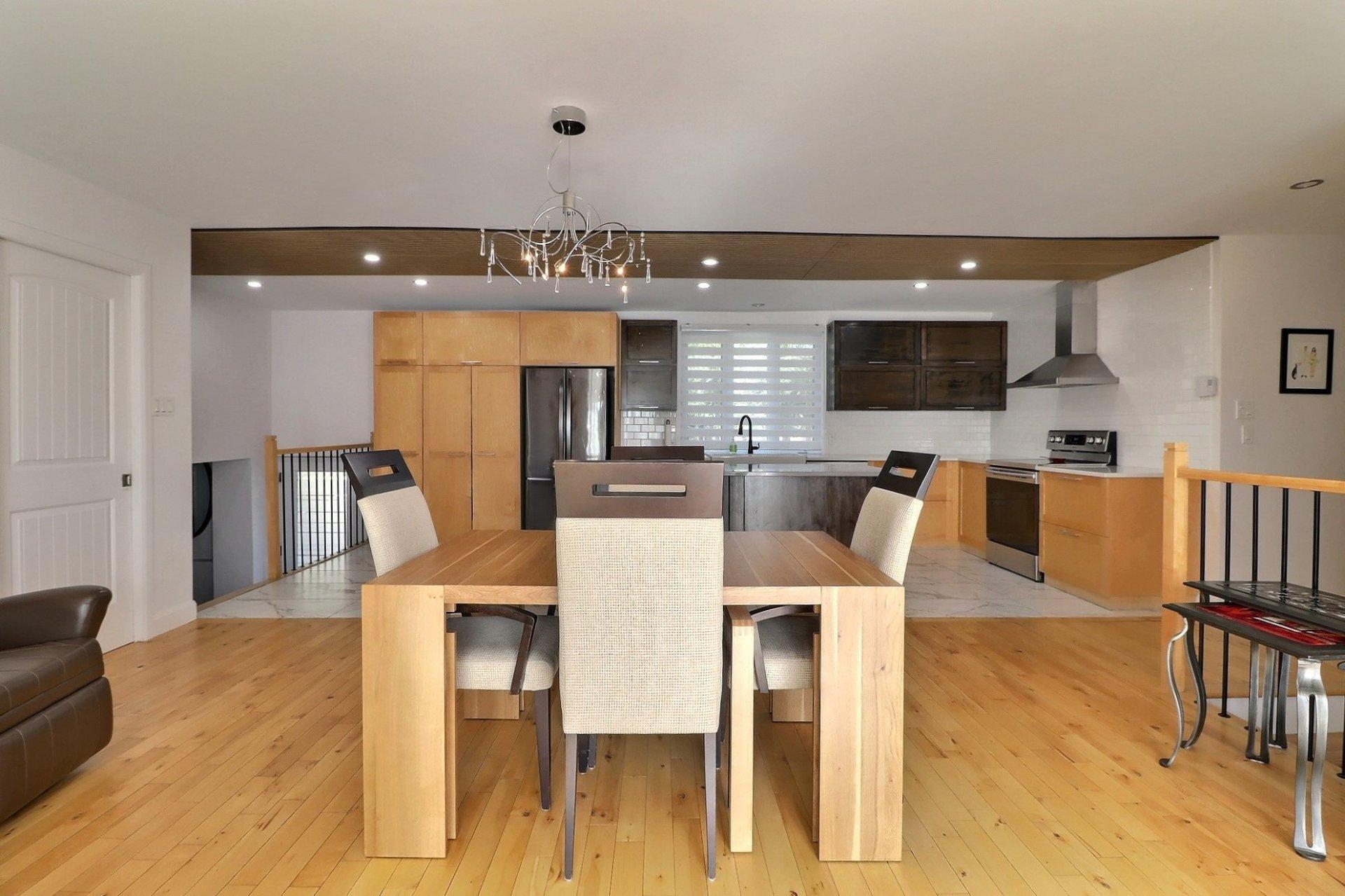 









169

 - 171


Av. des Sablonnières

,
Québec (Beauport),




QC
G1B1C2

