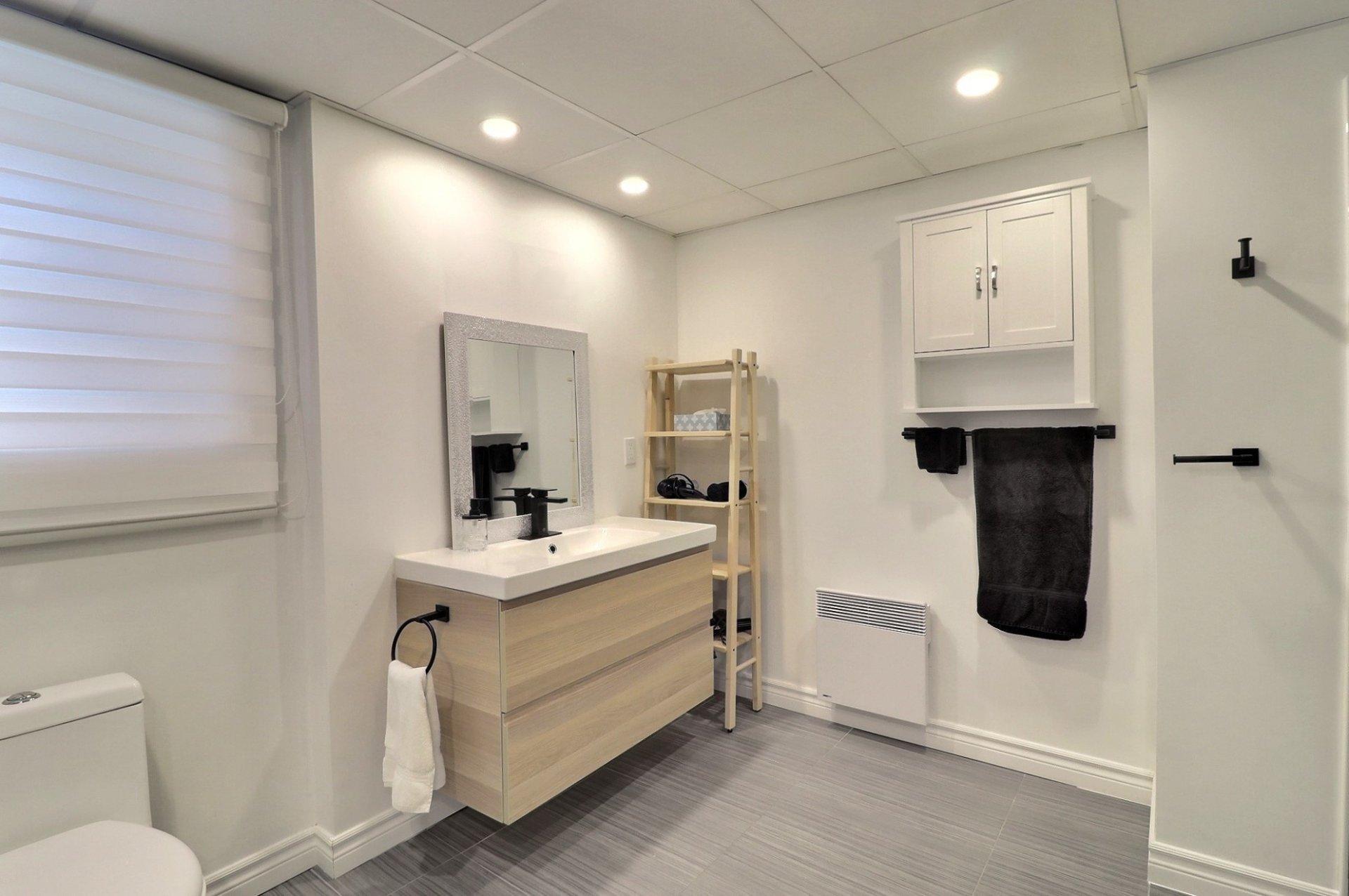 









169

 - 171


Av. des Sablonnières

,
Québec (Beauport),




QC
G1B1C2

